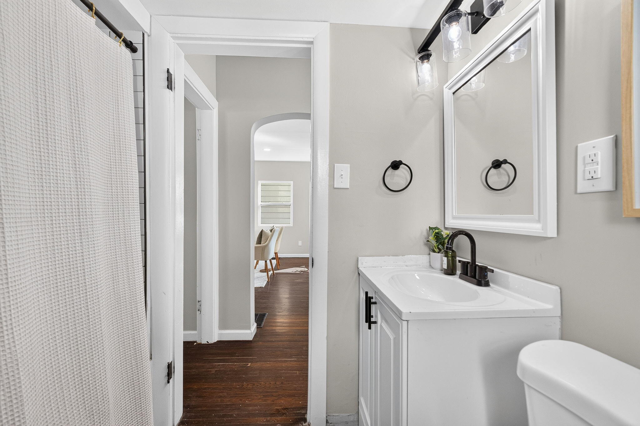 805 Chestershire, Columbus, Ohio 43204