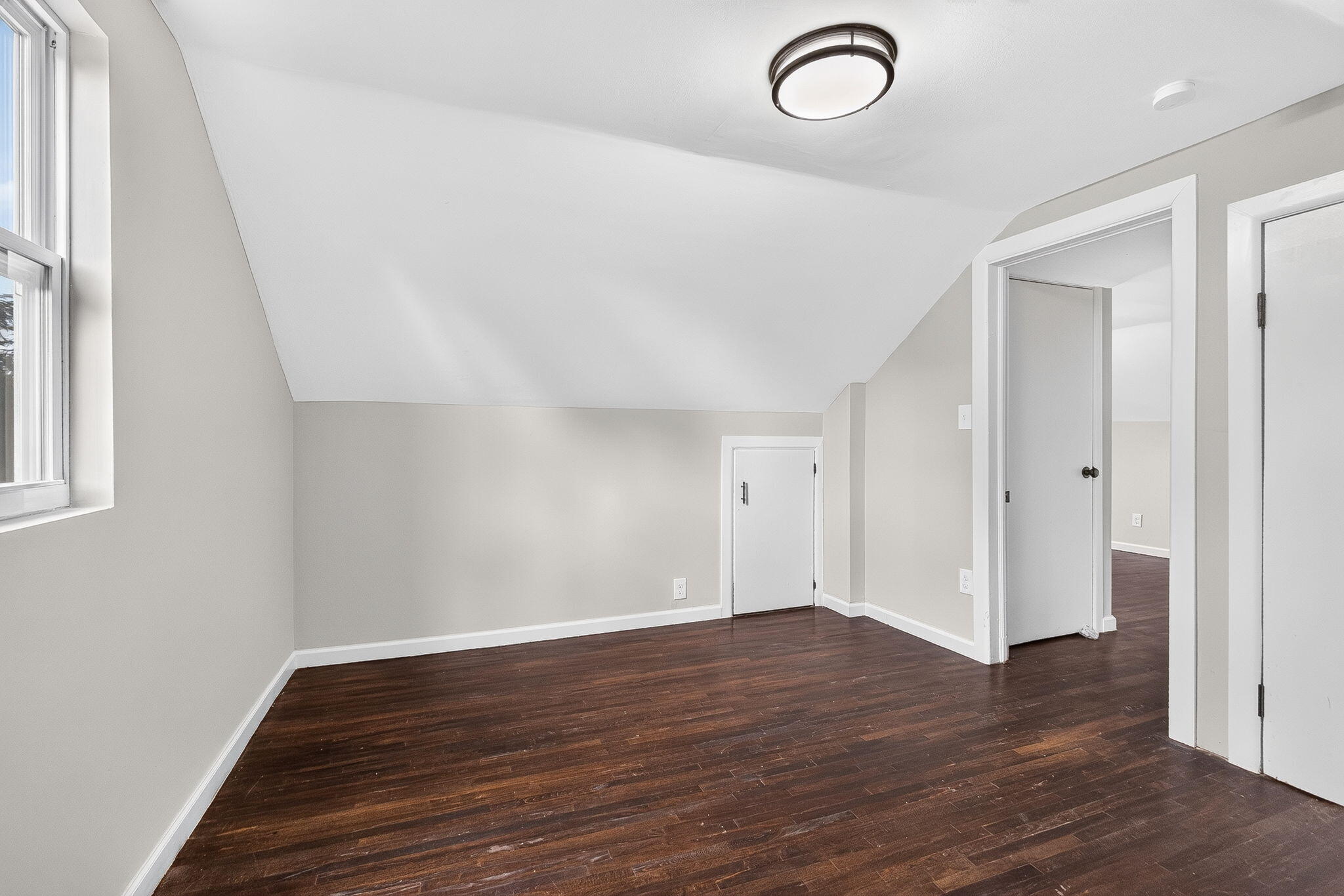 805 Chestershire, Columbus, Ohio 43204