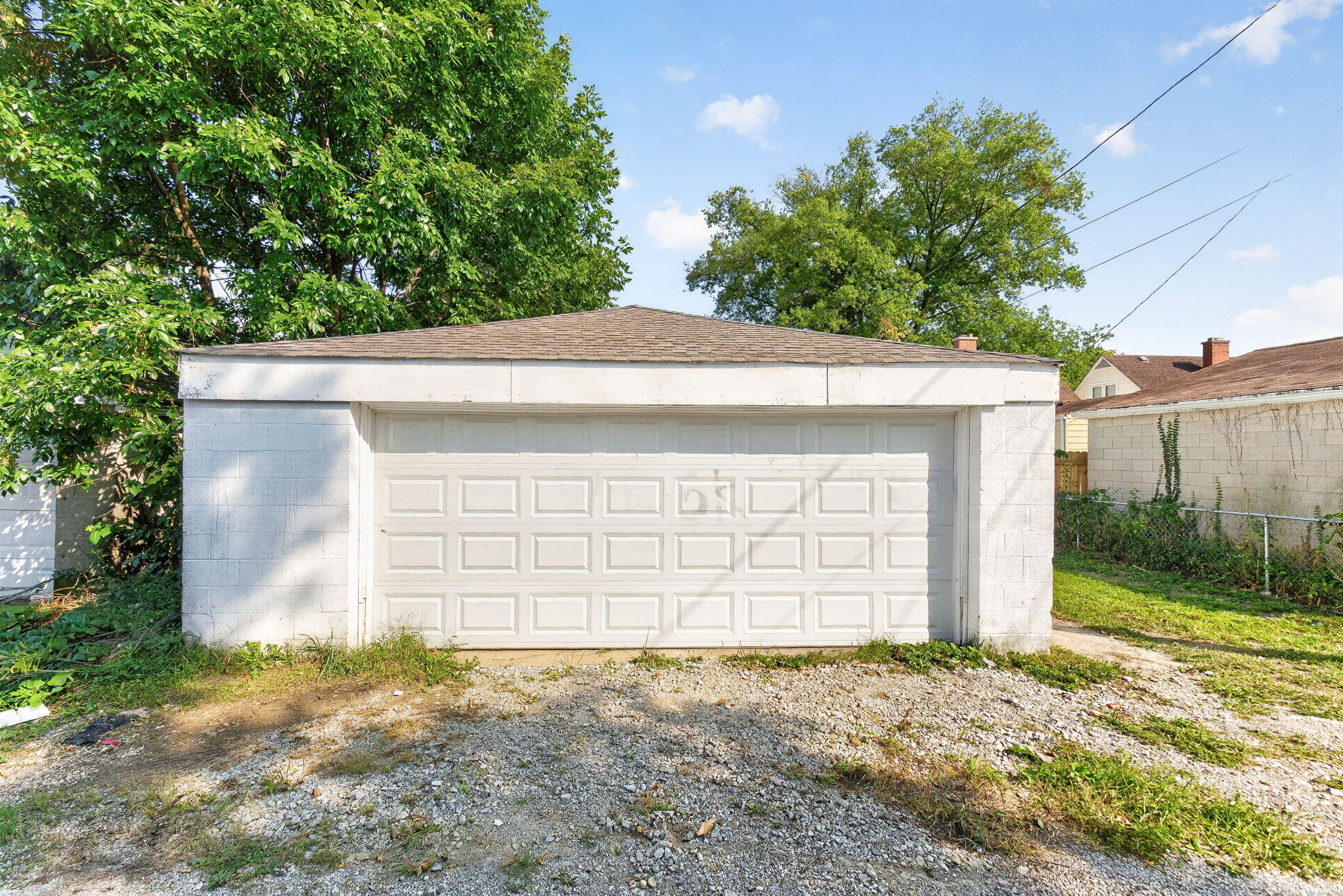 805 Chestershire, Columbus, Ohio 43204
