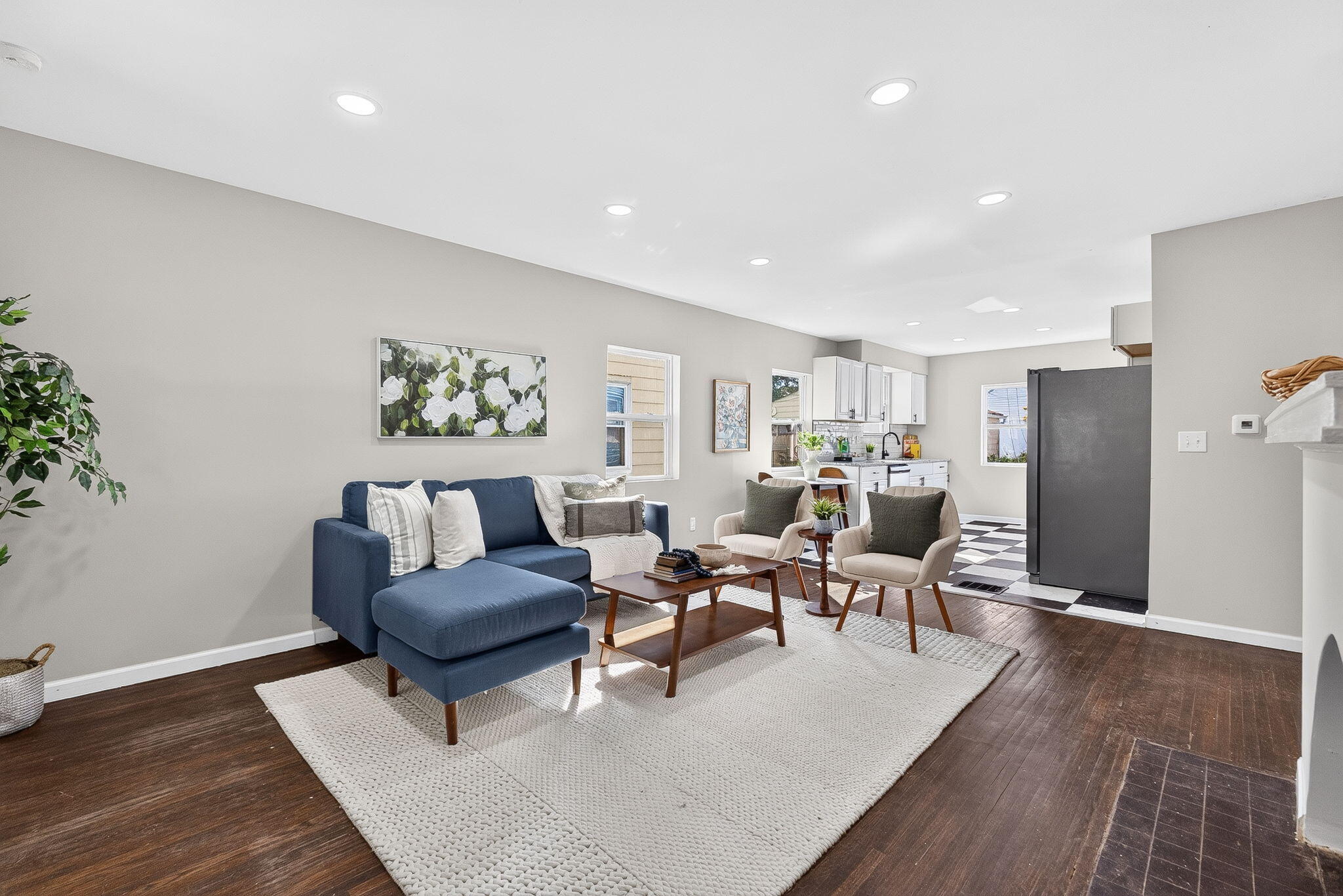 805 Chestershire, Columbus, Ohio 43204