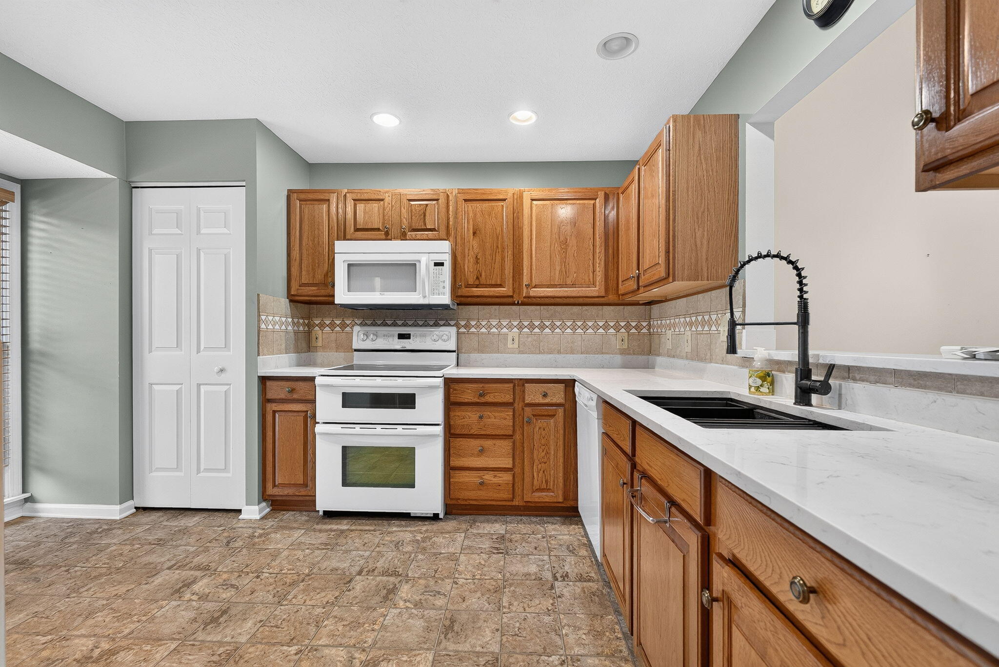 1250 Shawnee, Bellefontaine, Ohio 43311