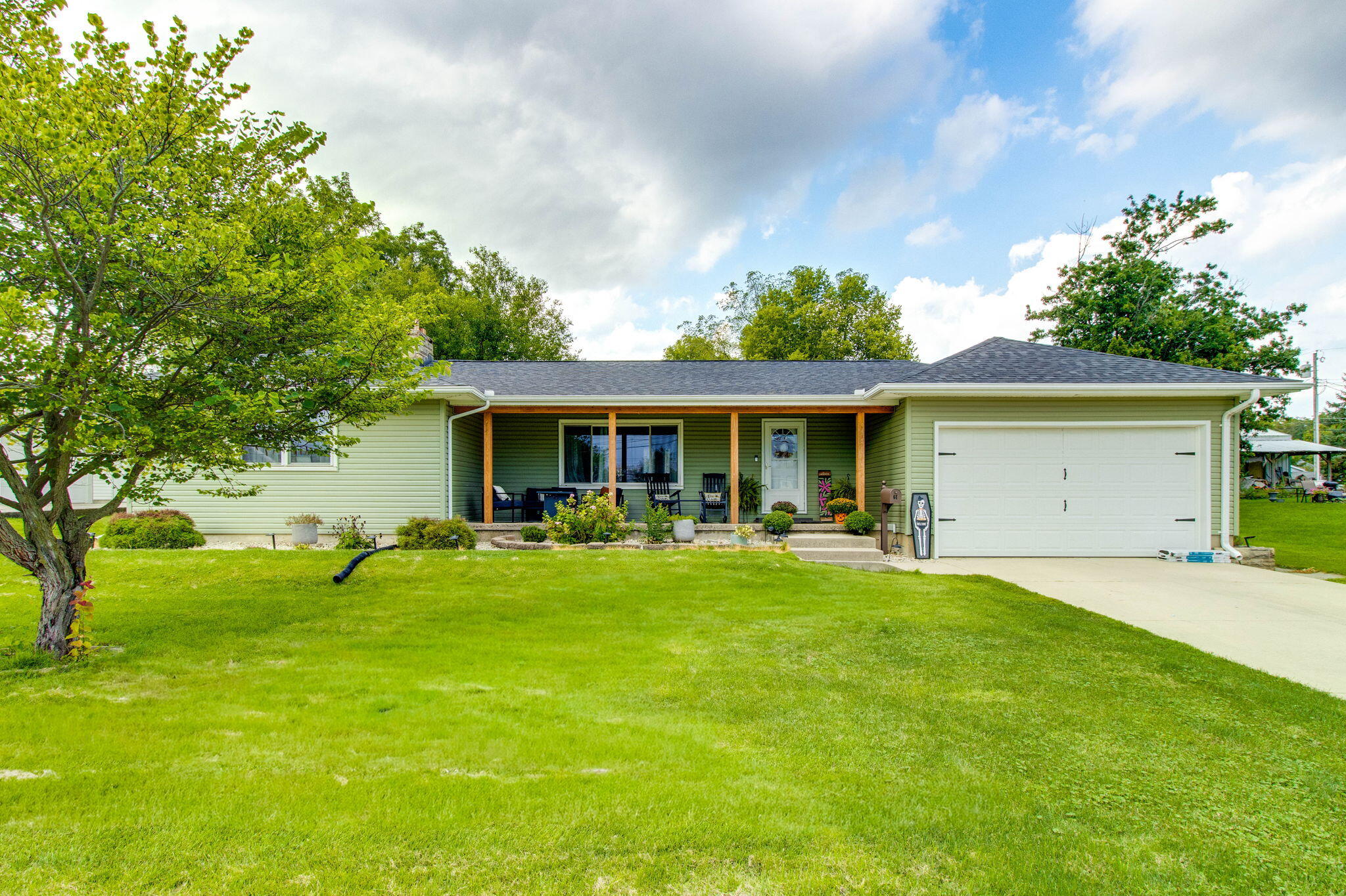 6 Silver, Wapakoneta, Ohio 45895