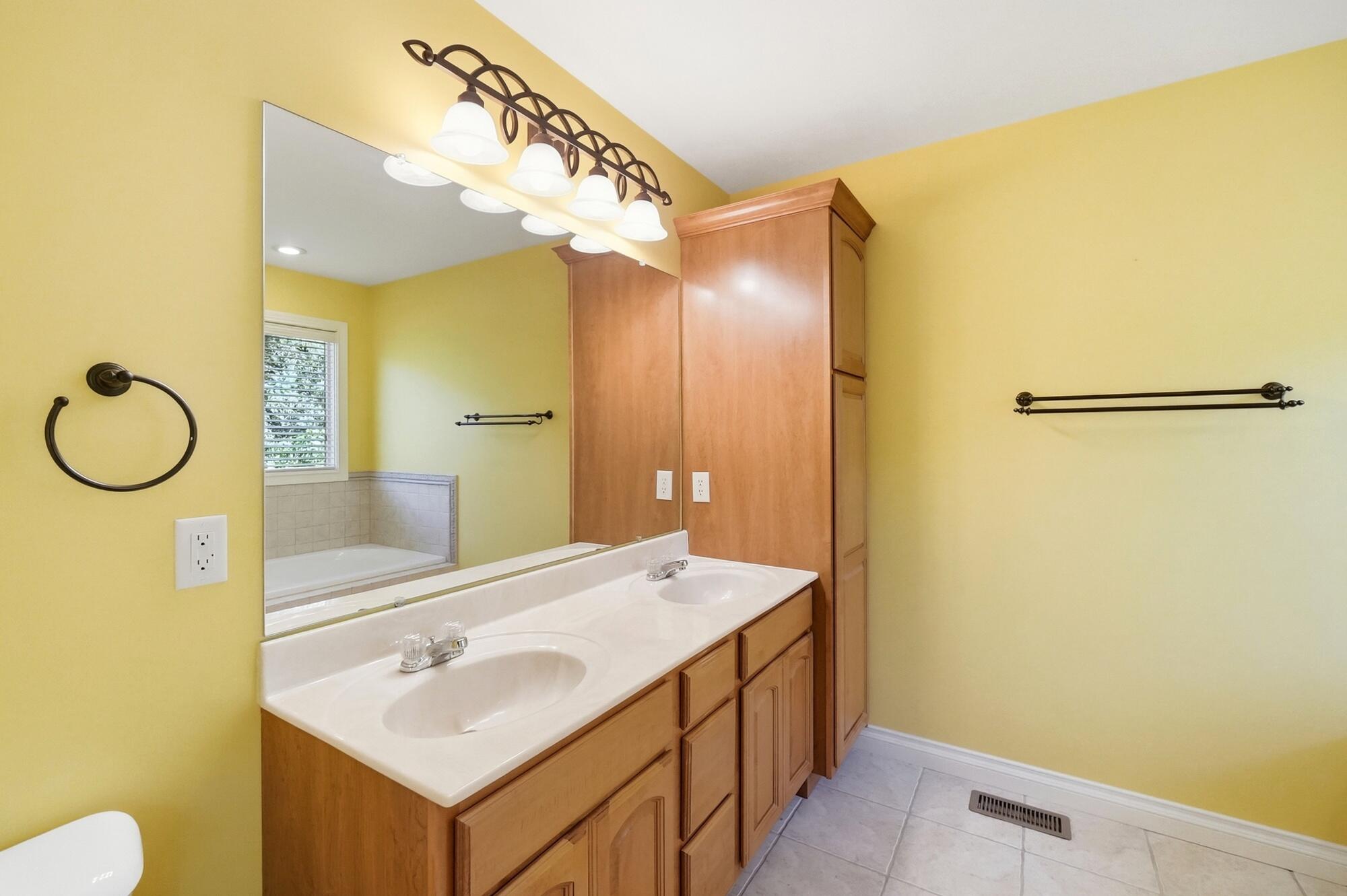2530 Chamomile, Troy, Ohio 45373