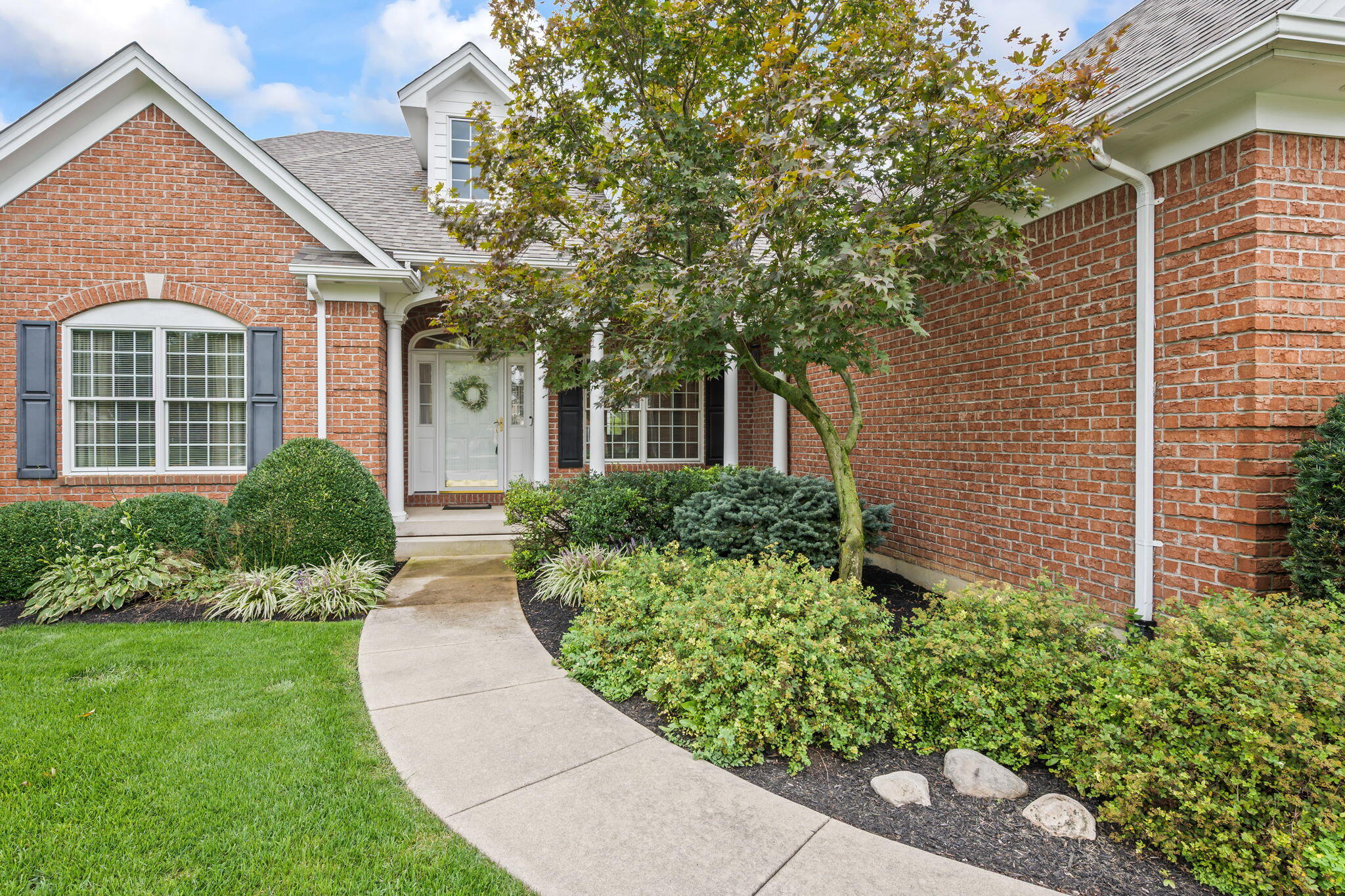 2730 Meadowpoint, Troy, Ohio 45373