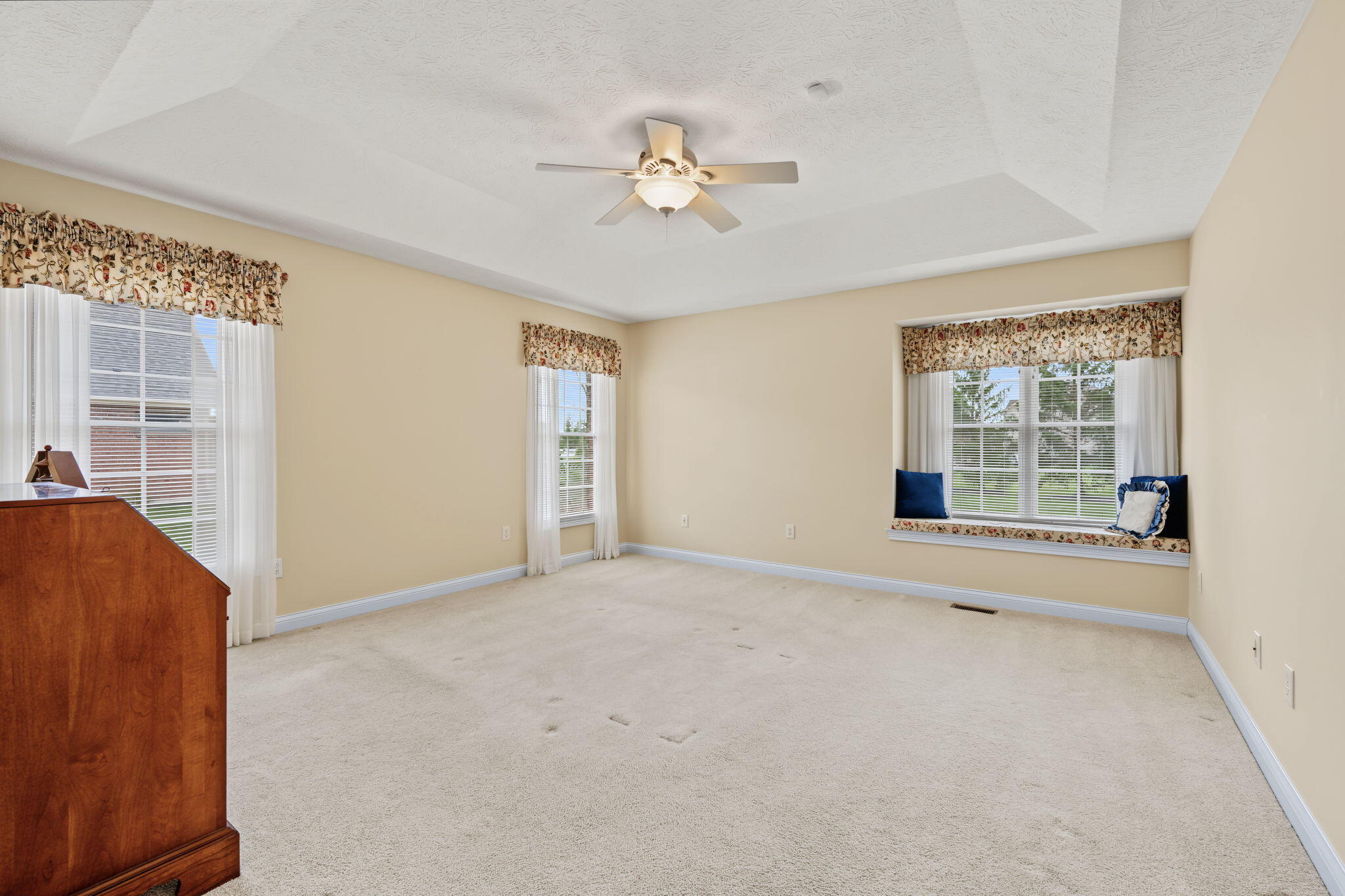 2730 Meadowpoint, Troy, Ohio 45373