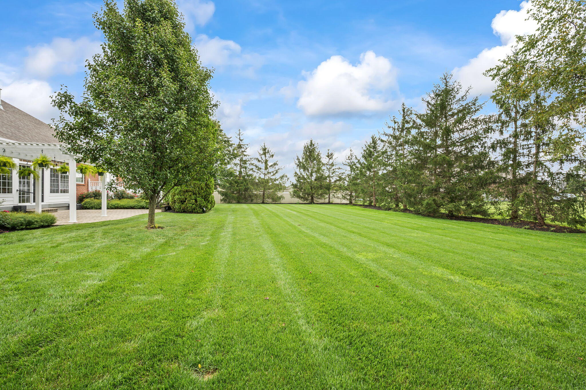 2730 Meadowpoint, Troy, Ohio 45373