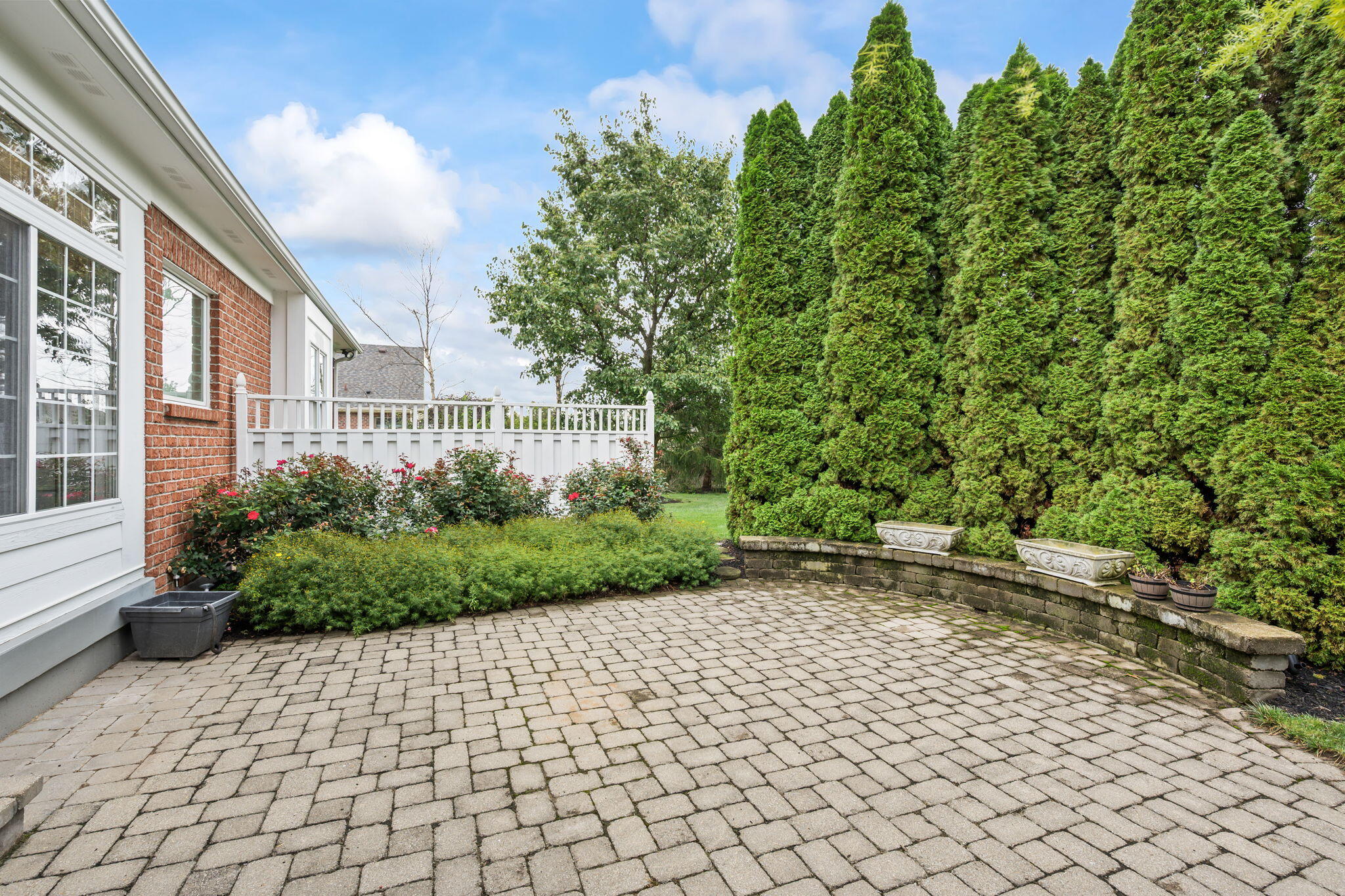 2730 Meadowpoint, Troy, Ohio 45373