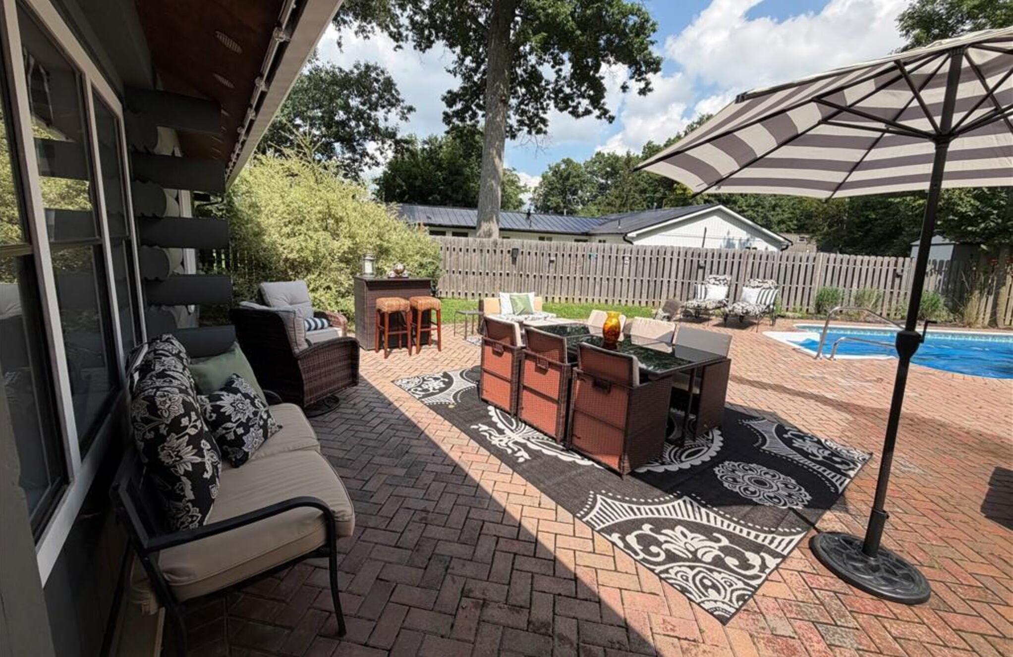 10710 Seminole Shore, Huntsville, Ohio 43324