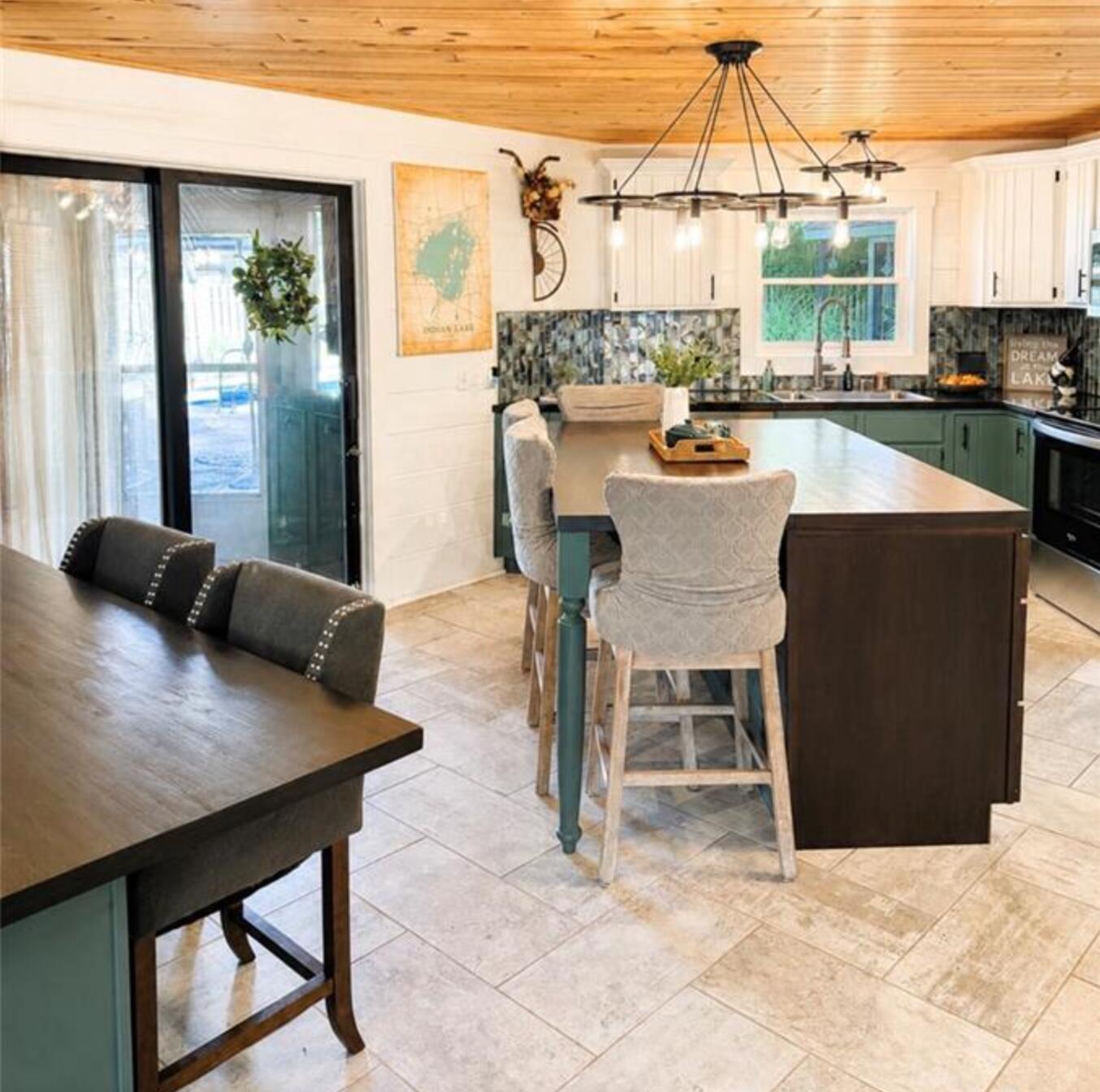 10710 Seminole Shore, Huntsville, Ohio 43324