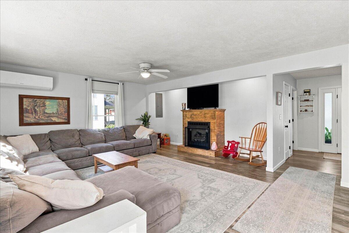 835 Runkle, West Liberty, Ohio 43357