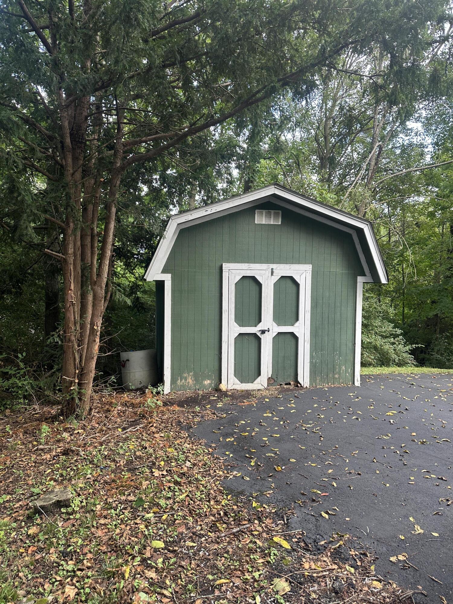 2750 Redwood, Springfield, Ohio 45504