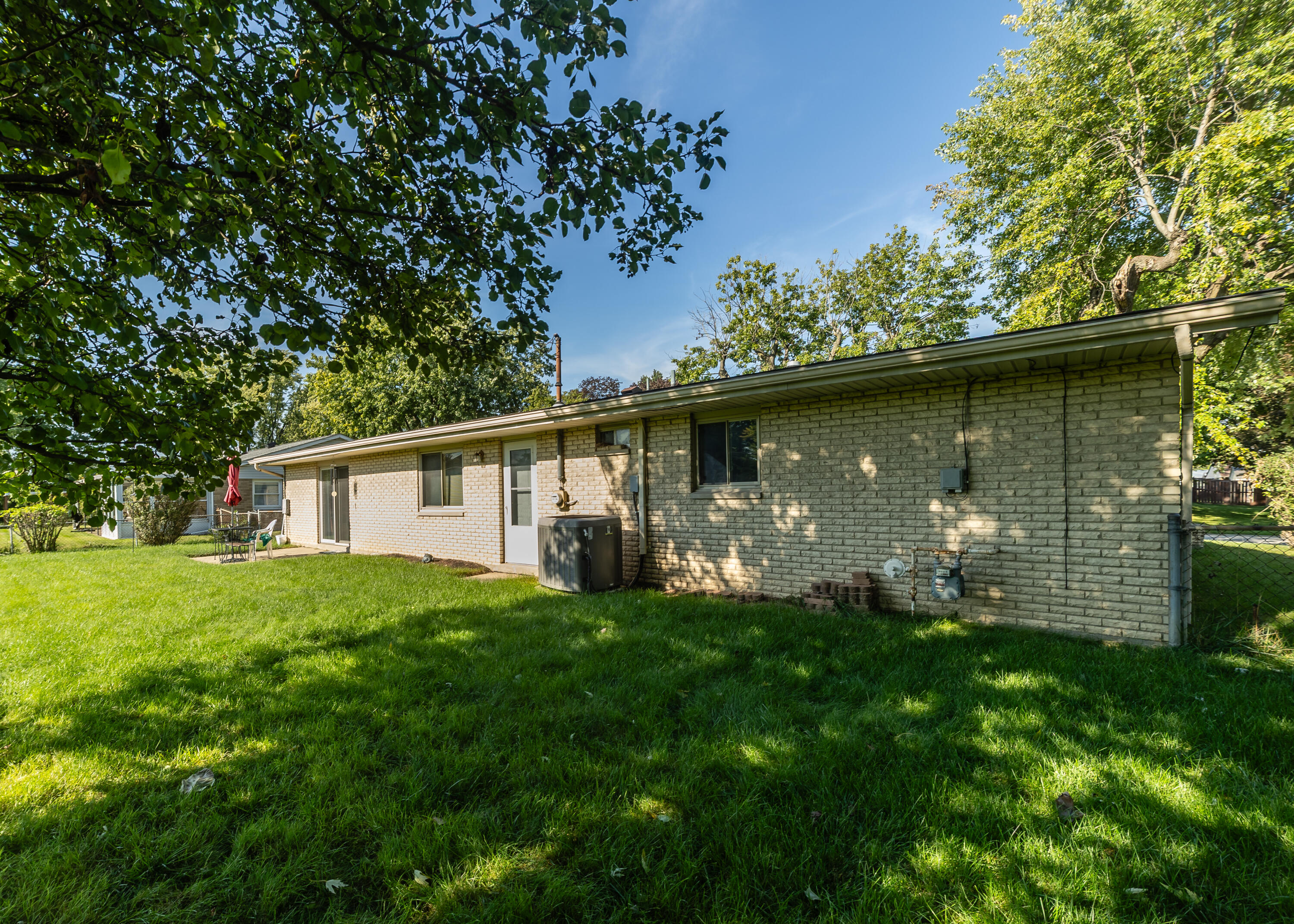 1039 Heathwood, Englewood, Ohio 45322