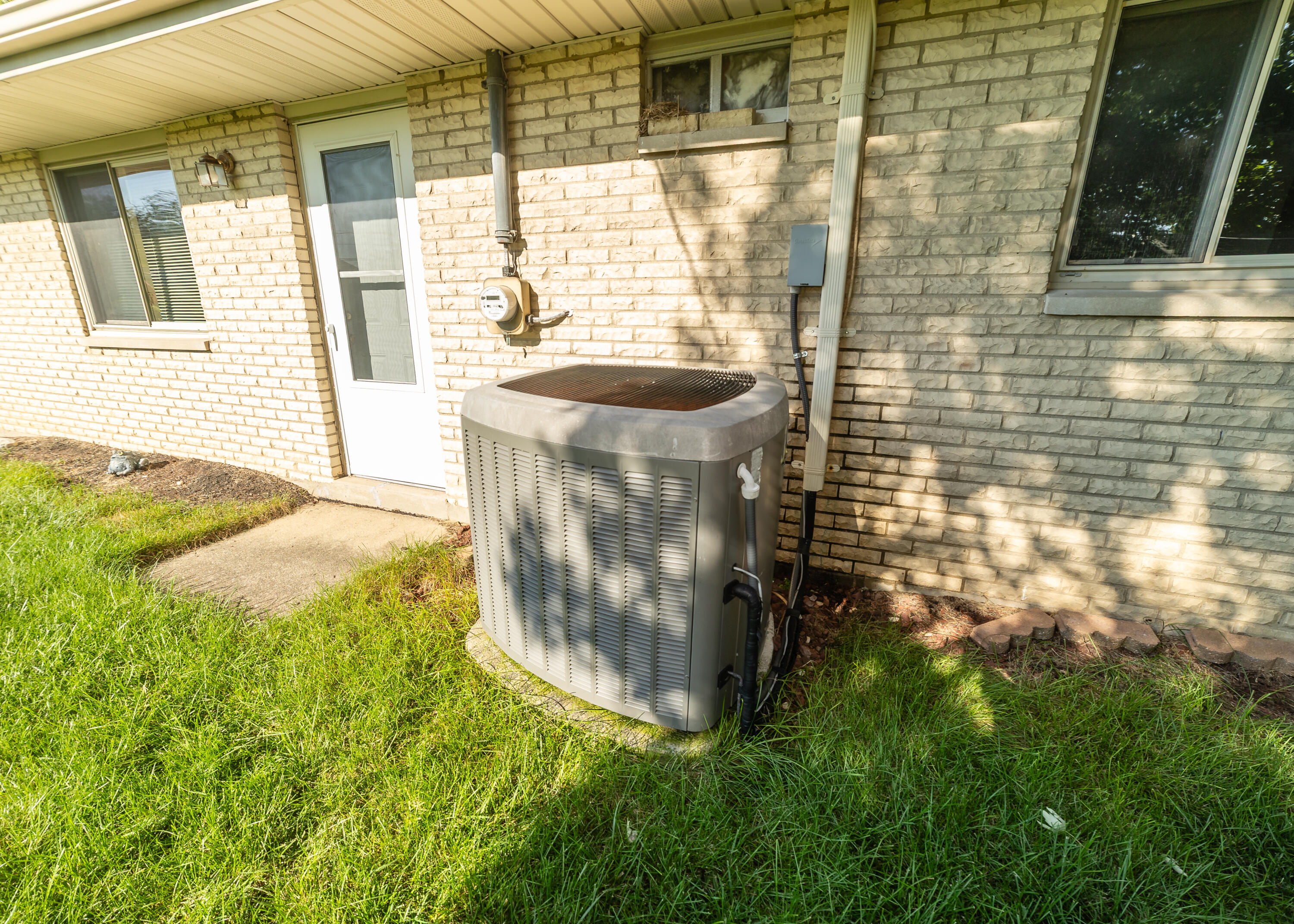 1039 Heathwood, Englewood, Ohio 45322