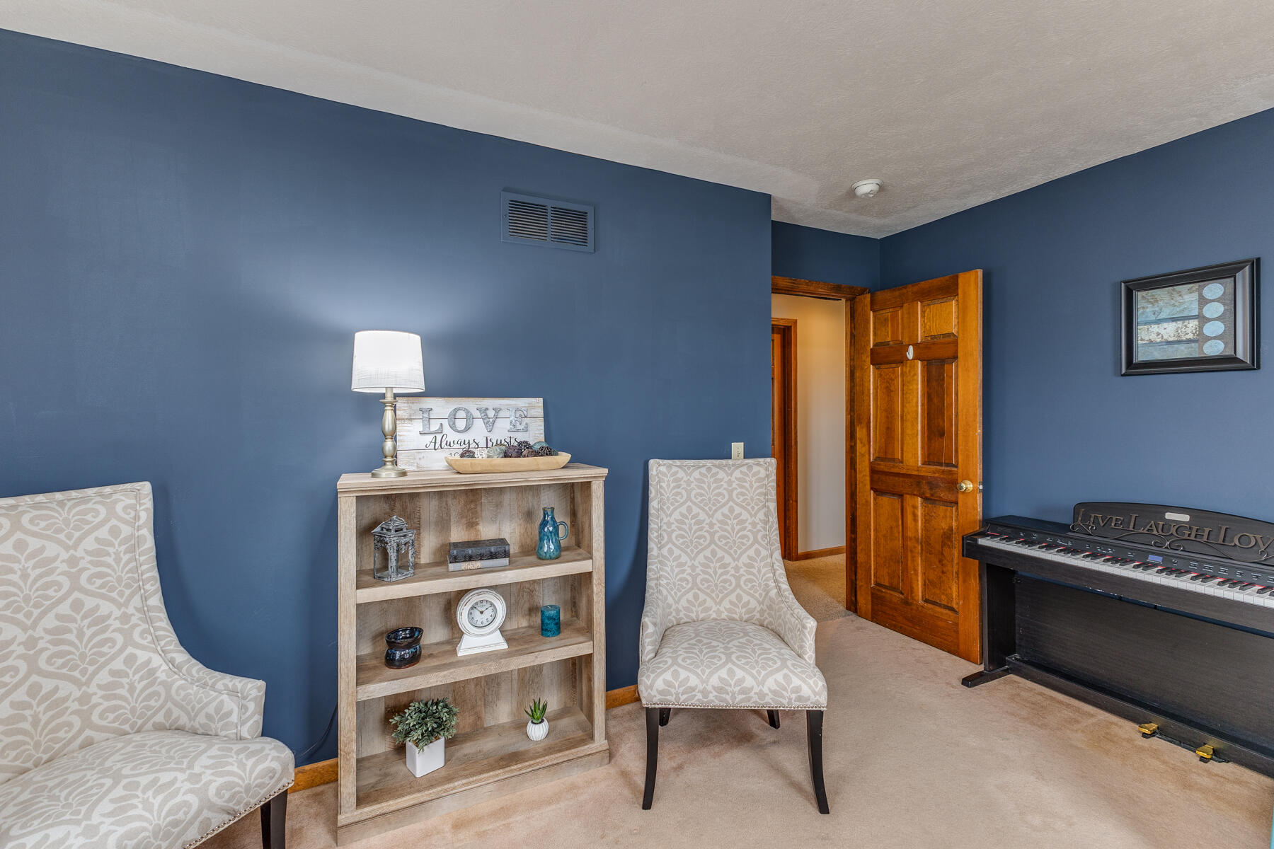 5373 Upper Valley, Springfield, Ohio 45502