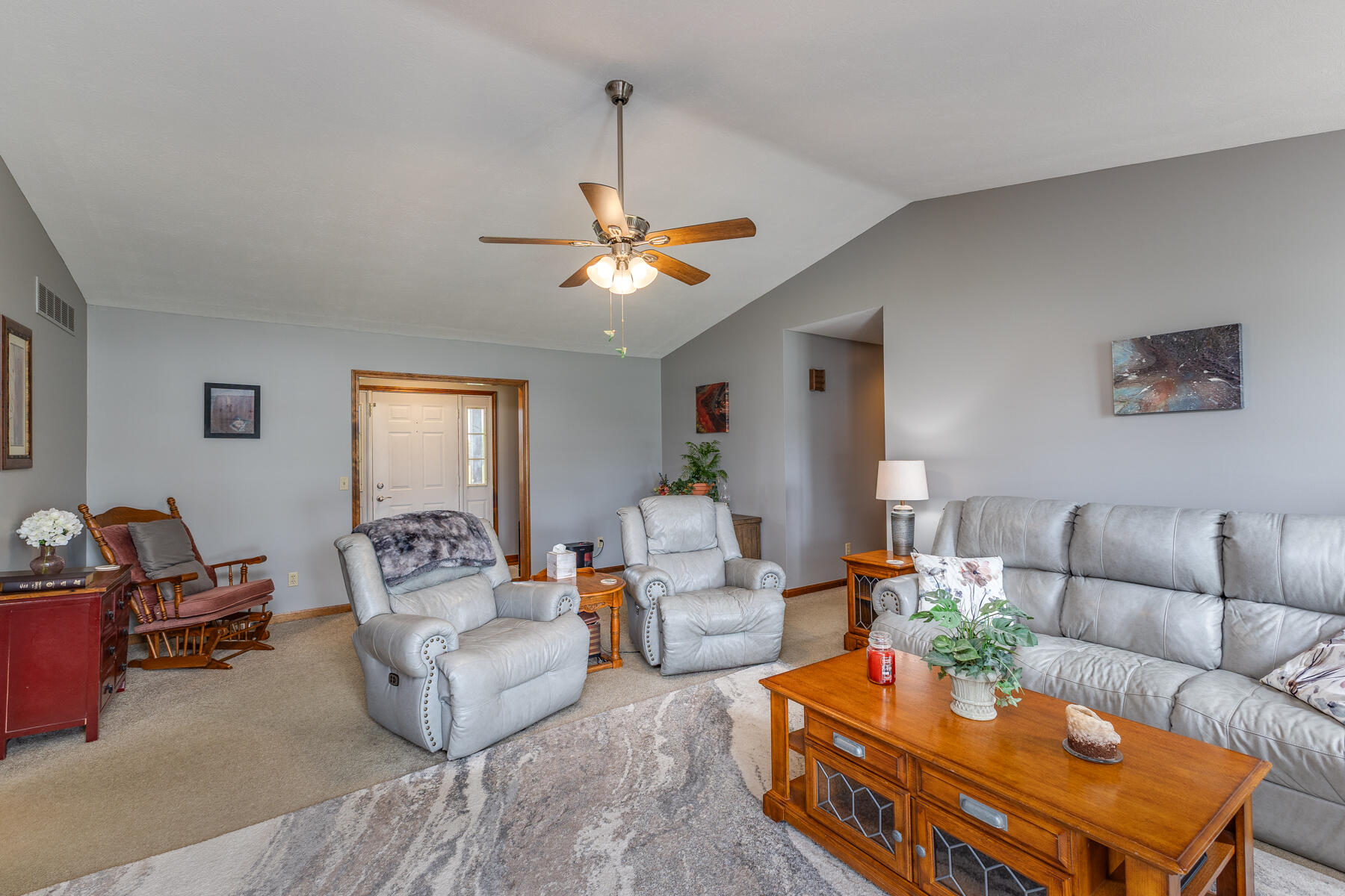 5373 Upper Valley, Springfield, Ohio 45502