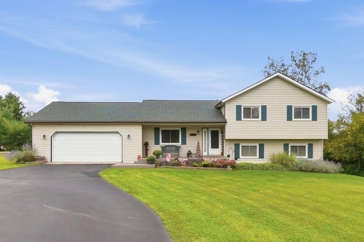 4025 Penny, Springfield, Ohio 45502