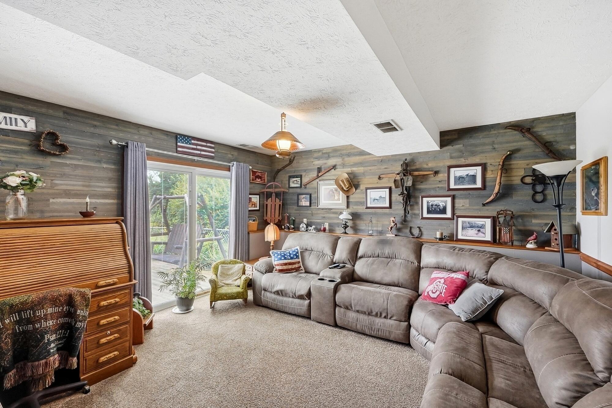 4025 Penny, Springfield, Ohio 45502