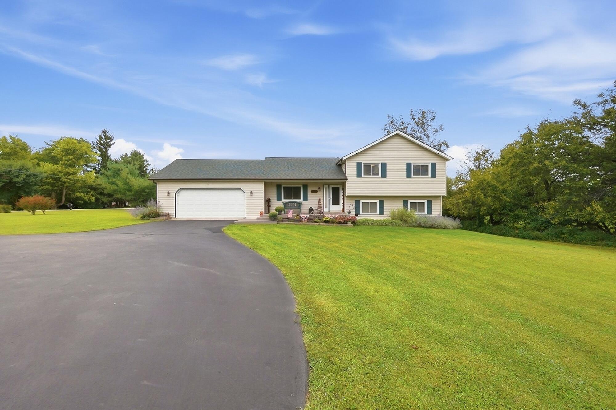 4025 Penny, Springfield, Ohio 45502