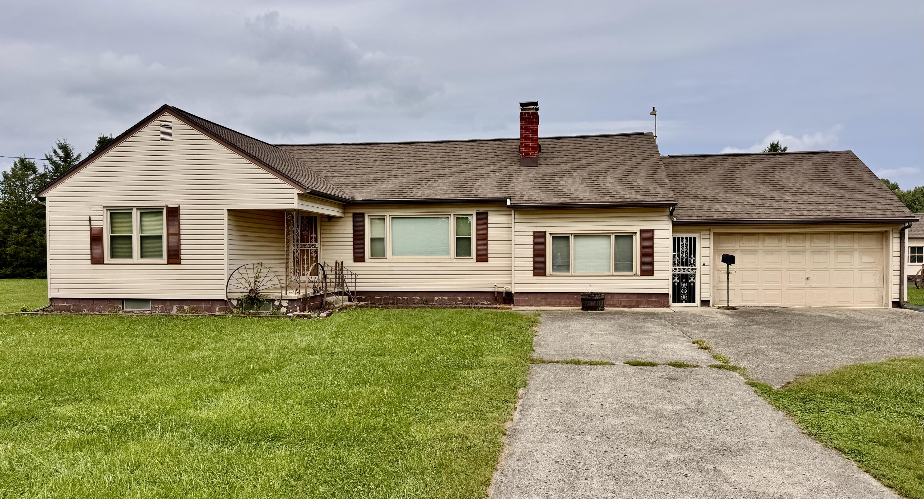 6540 Lower Valley, New Carlisle, Ohio 45344