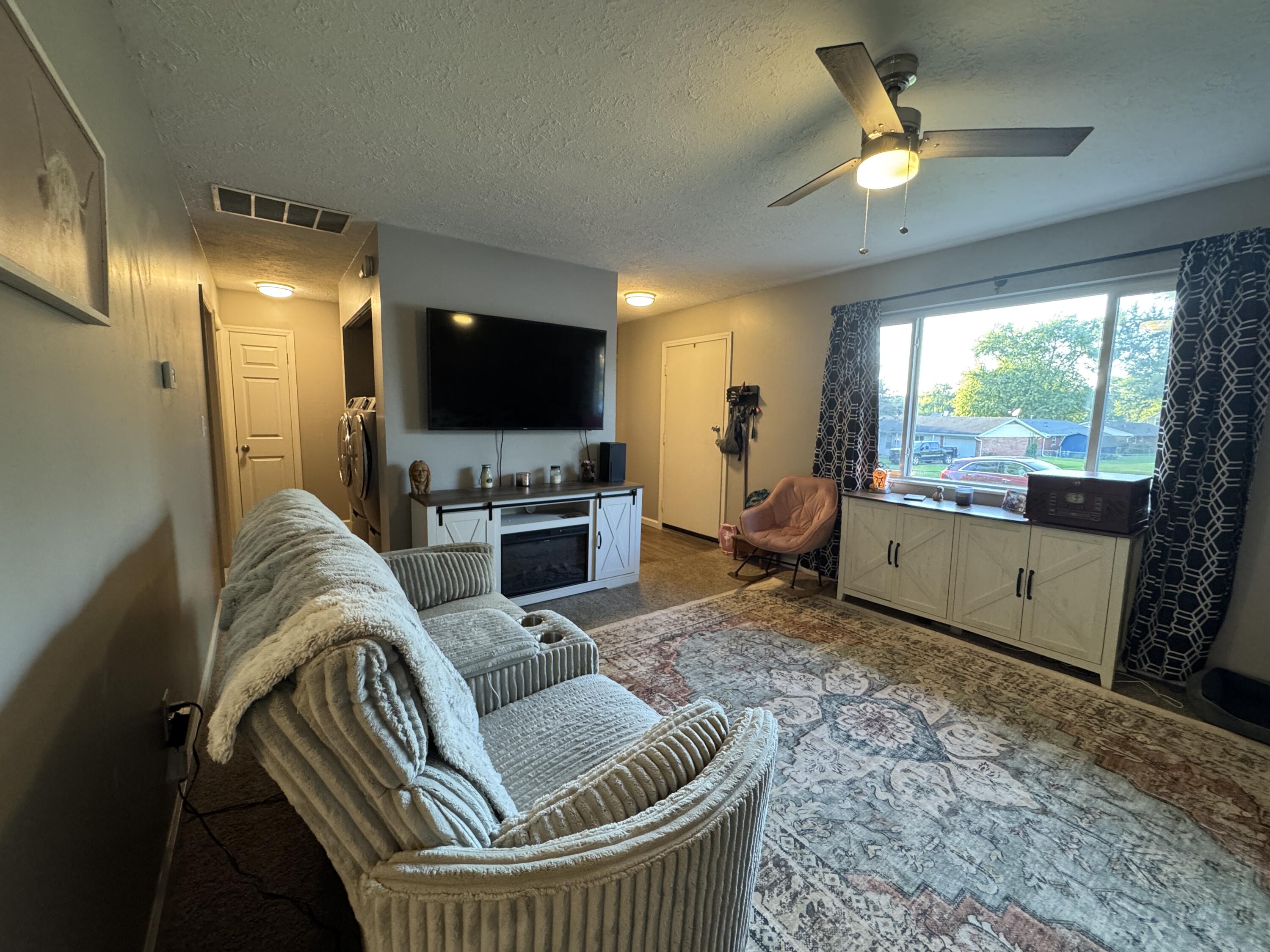 1305 Saratoga, Troy, Ohio 45373