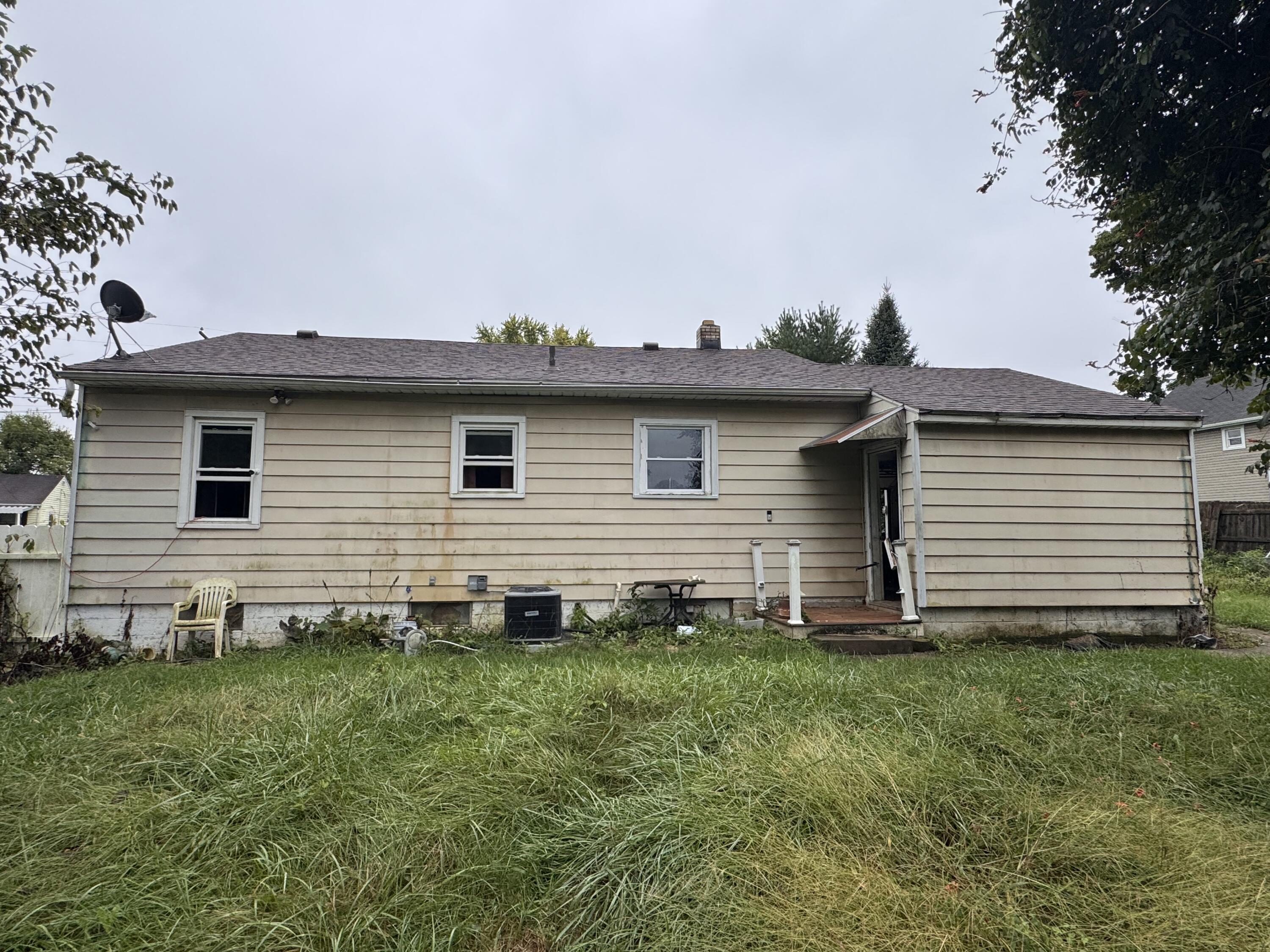 1742 Kenwood, Springfield, Ohio 45505