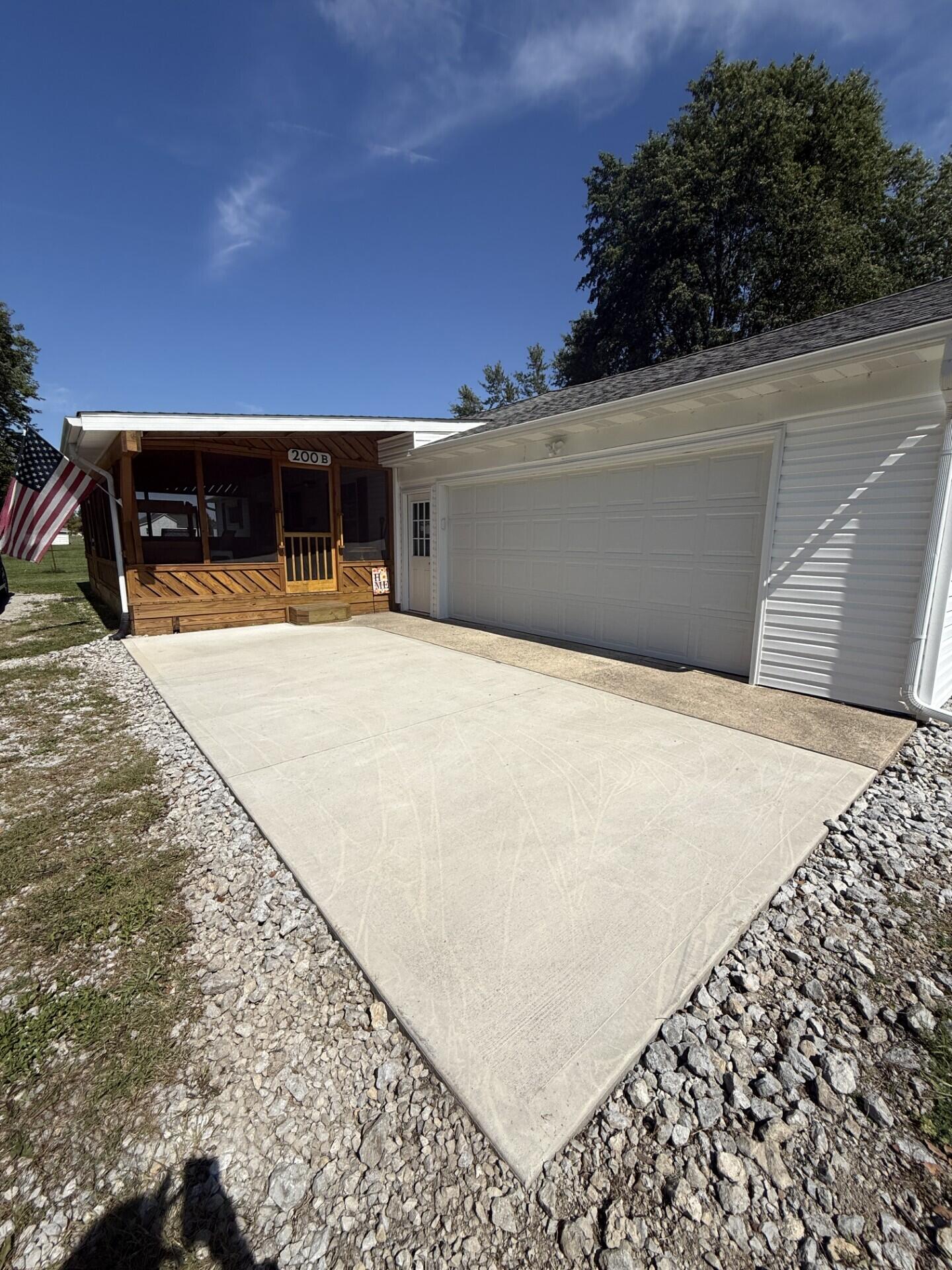 200 Chandler, London, Ohio 43140