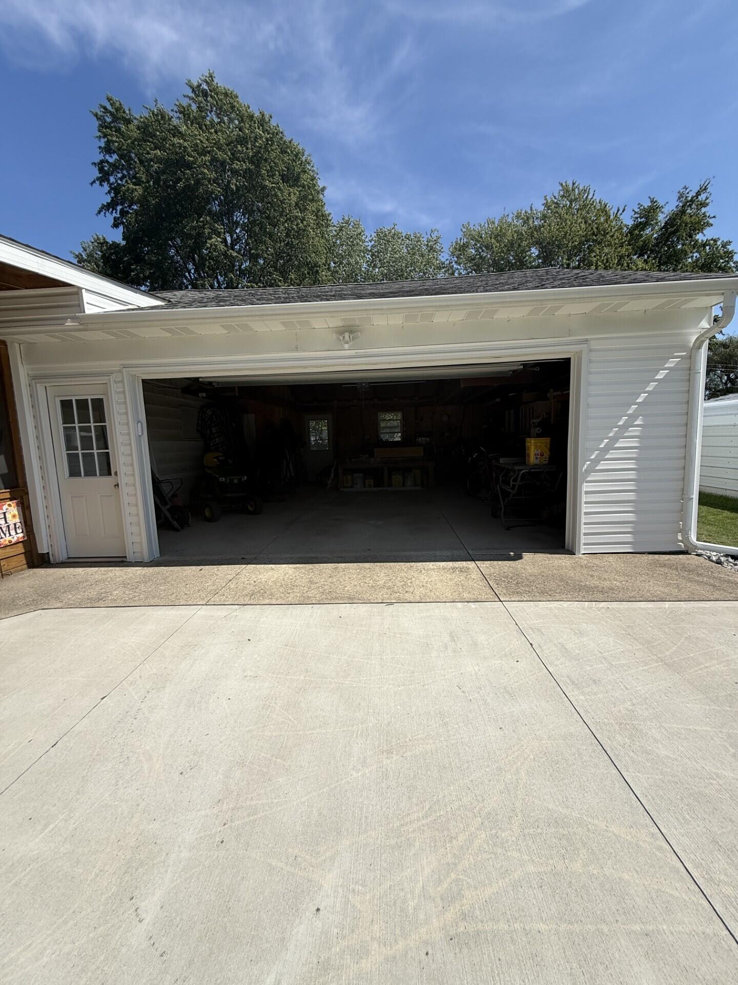 200 Chandler, London, Ohio 43140