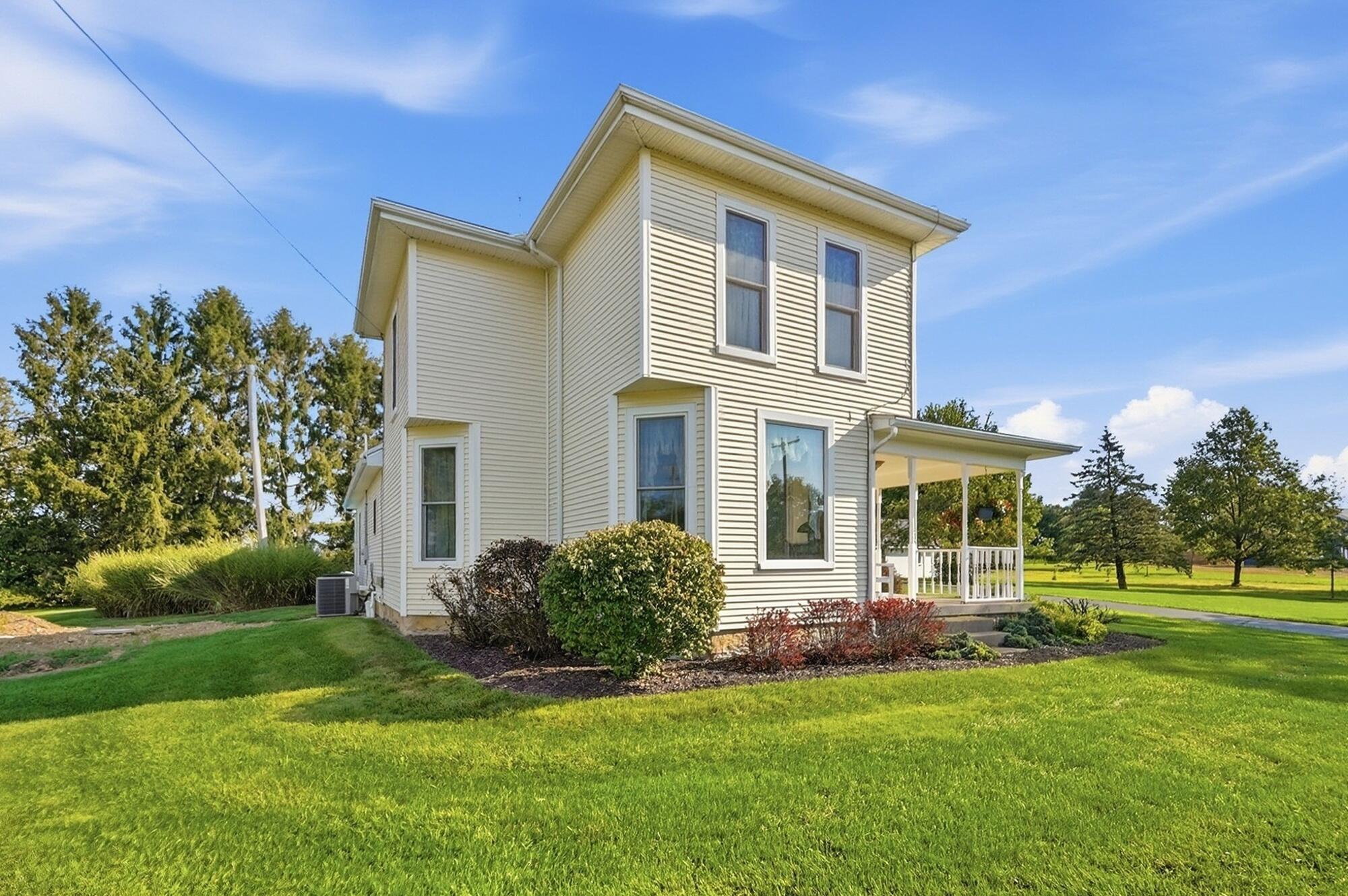 6832 Detrick Jordan, Springfield, Ohio 45502