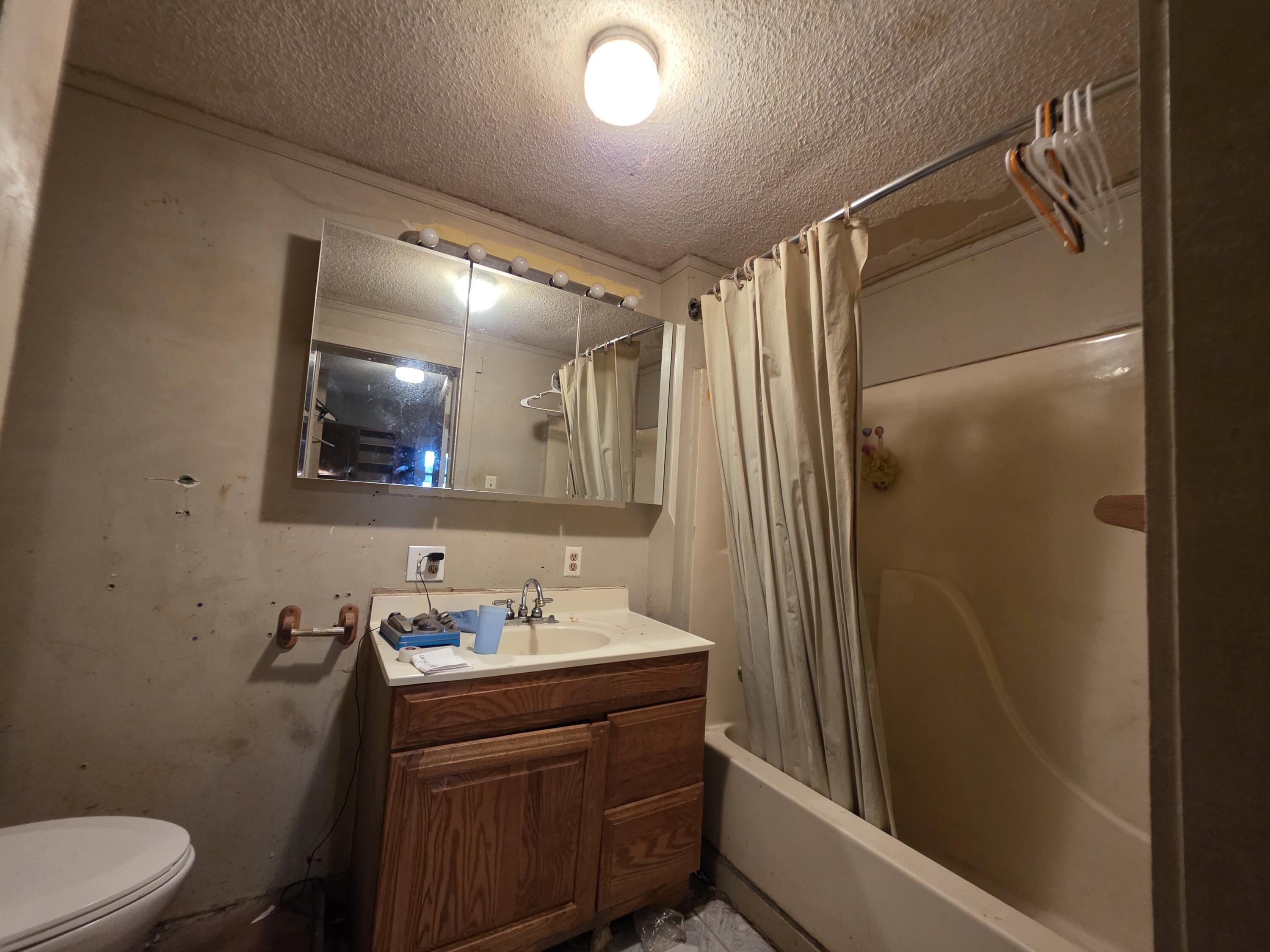 804 Detroit, Kenton, Ohio 43326