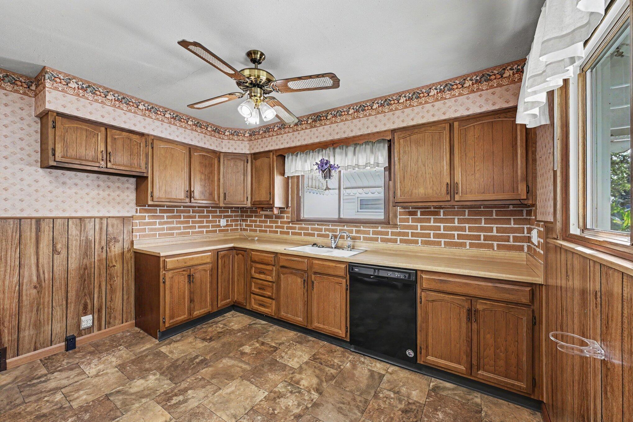 117 Hill, Pleasant Hill, Ohio 45359