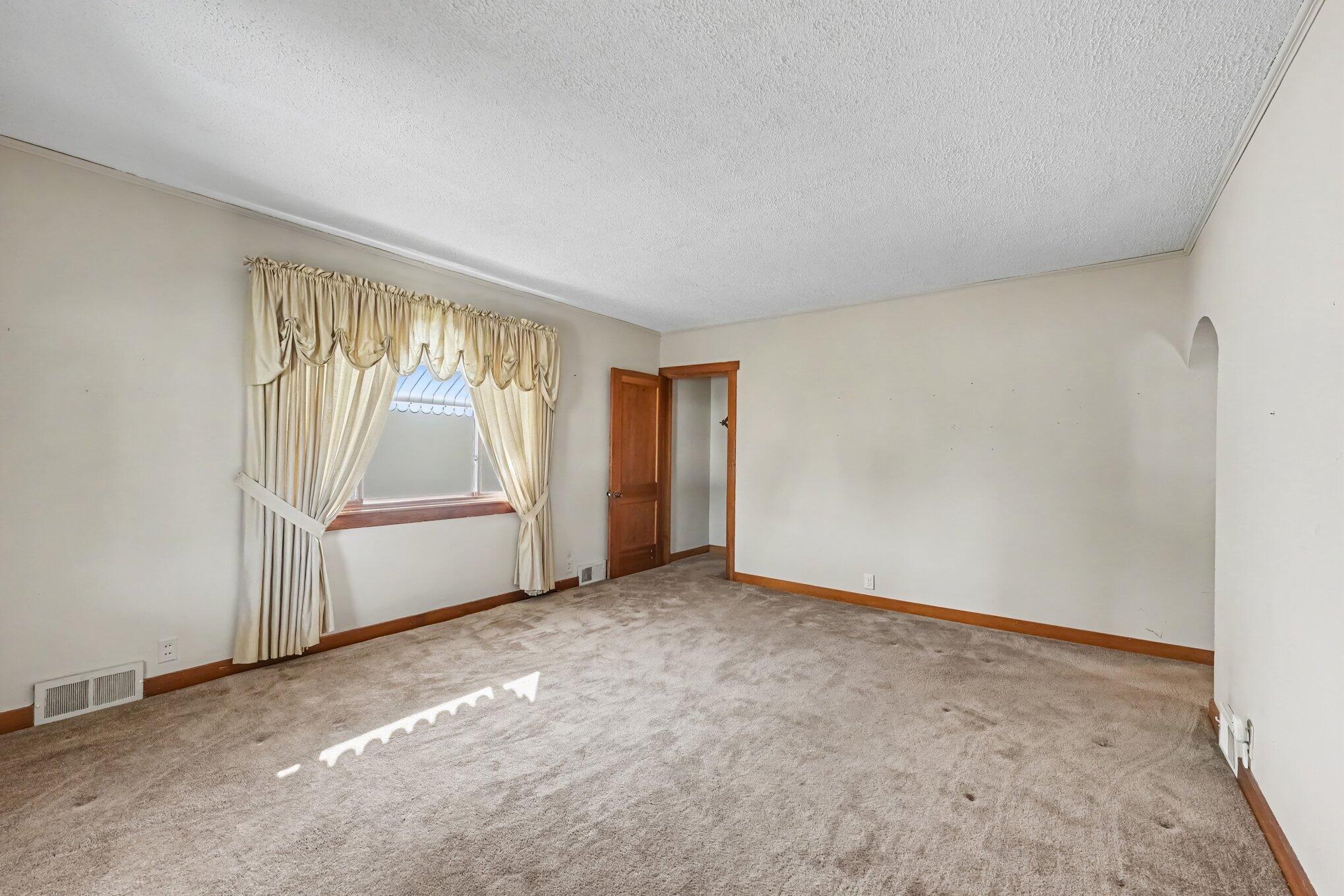 117 Hill, Pleasant Hill, Ohio 45359
