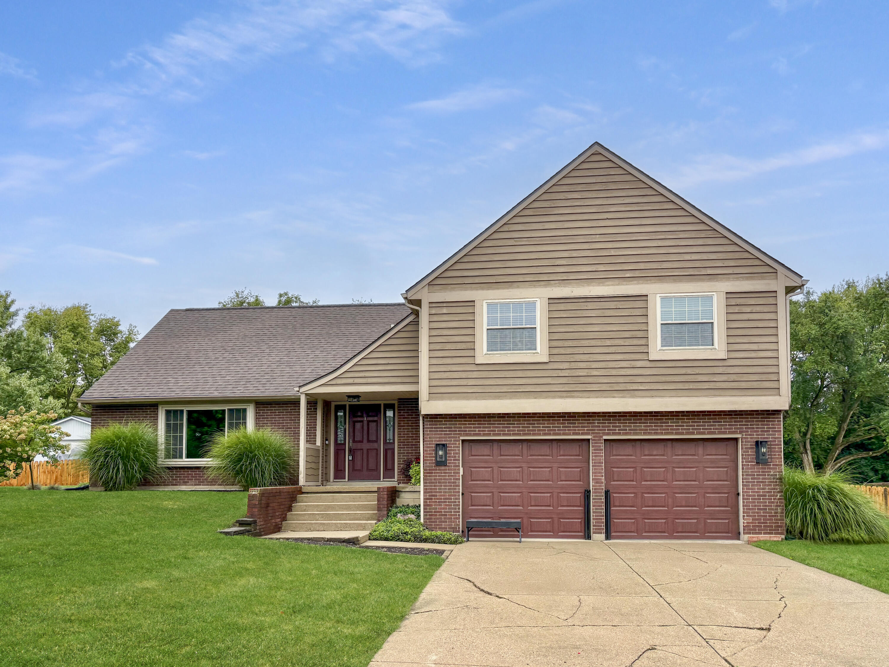 6800 Curtwood, Tipp City, Ohio 45371