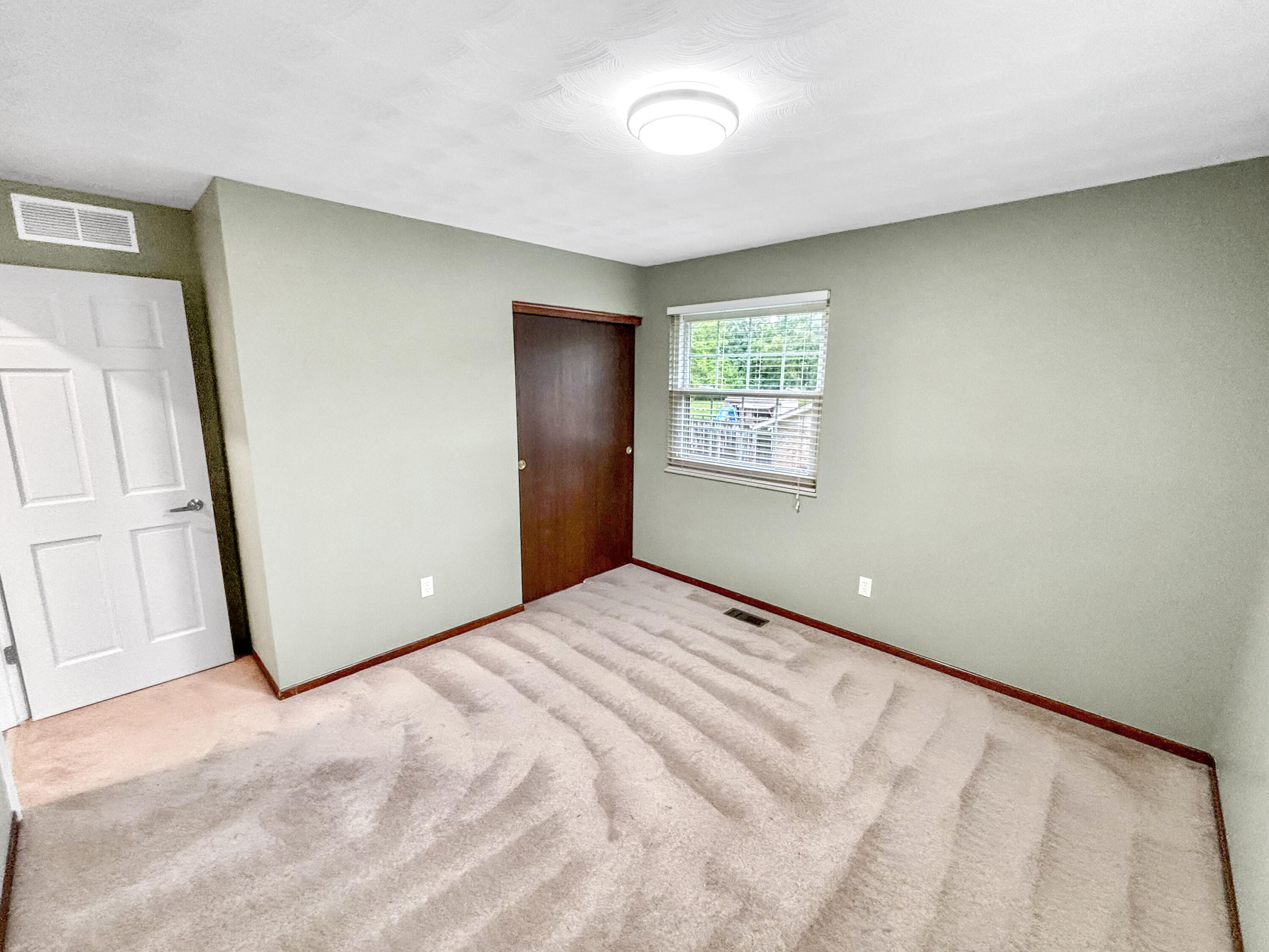 6800 Curtwood, Tipp City, Ohio 45371