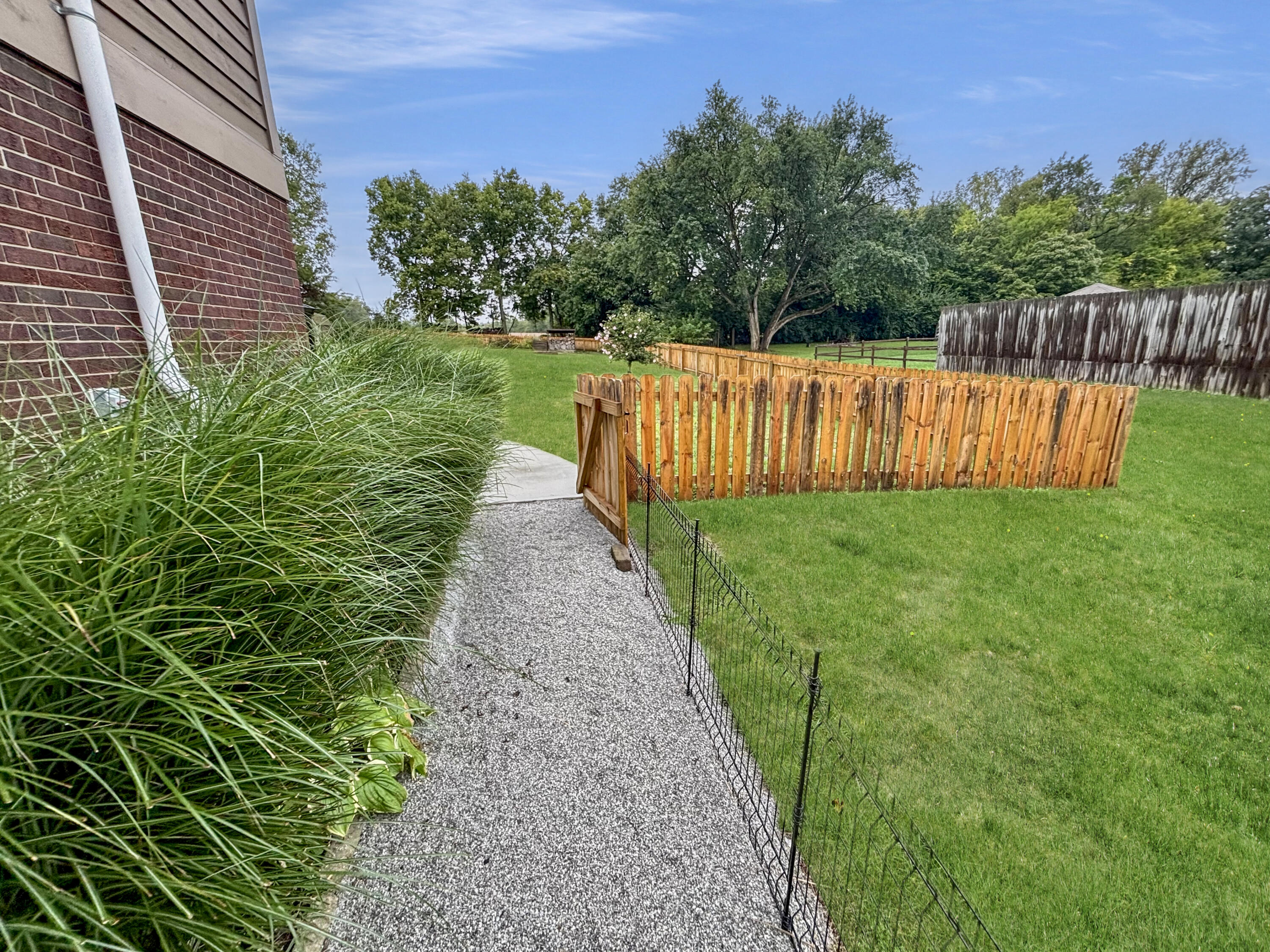 6800 Curtwood, Tipp City, Ohio 45371