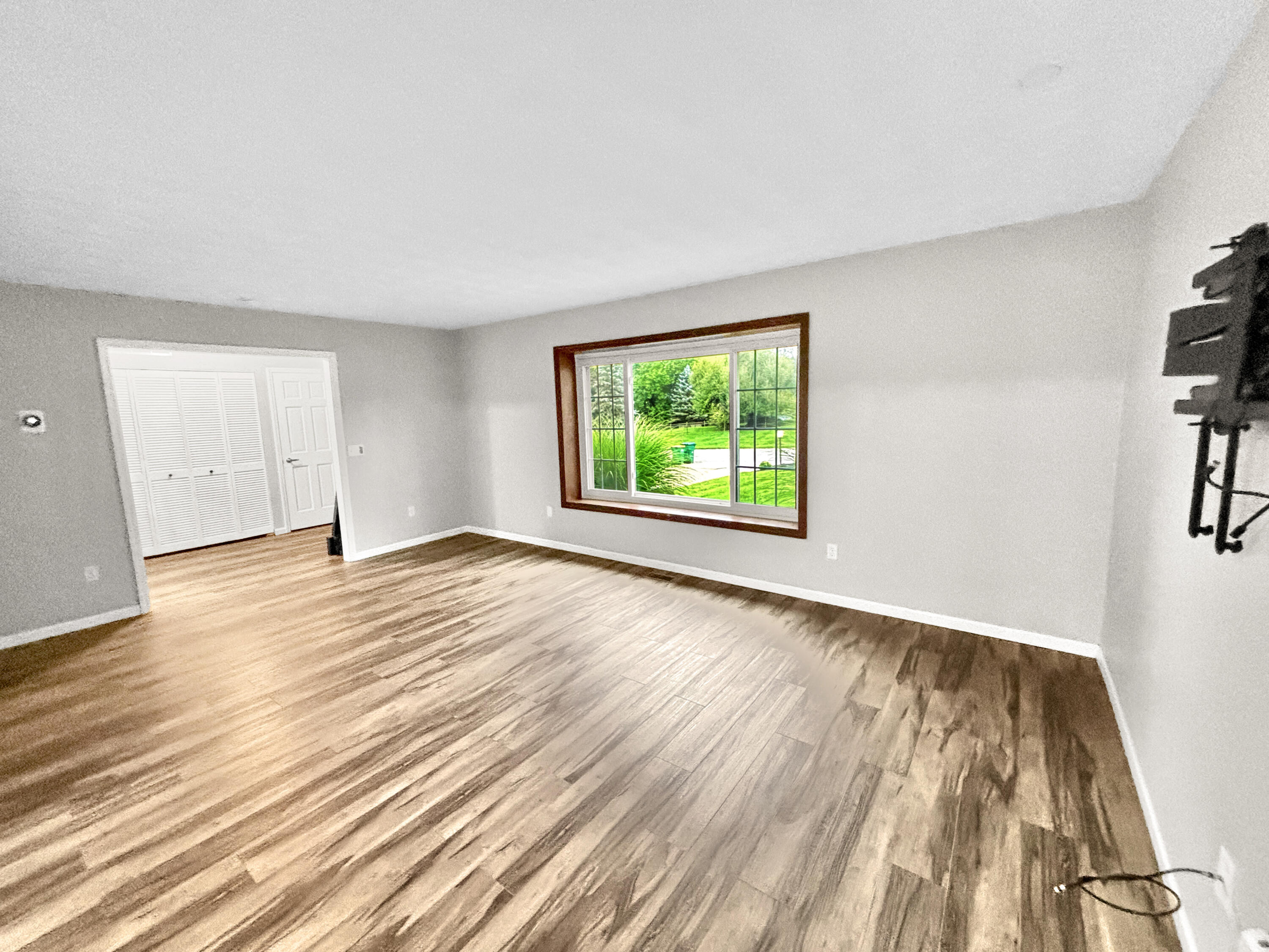 6800 Curtwood, Tipp City, Ohio 45371