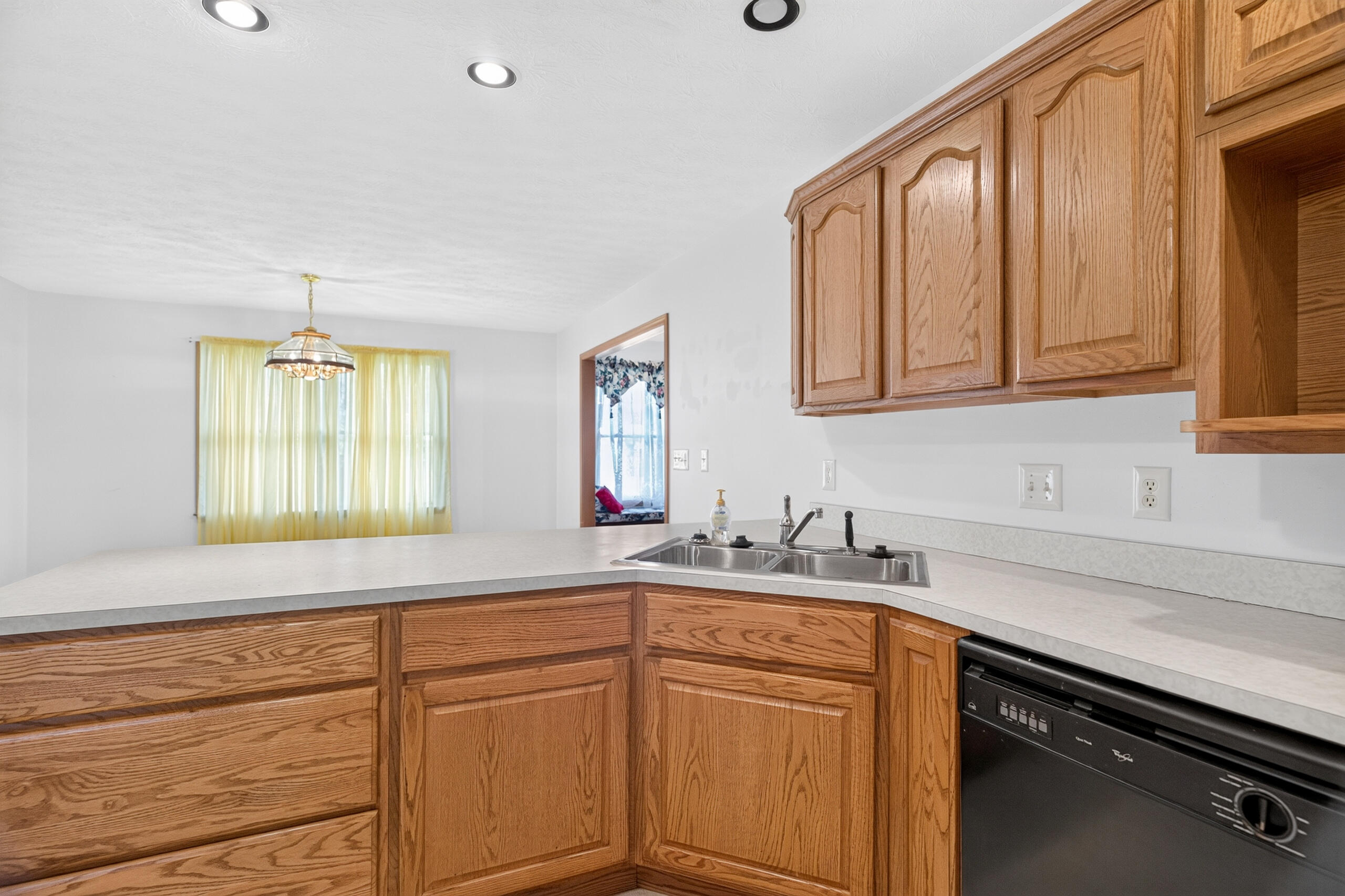 2444 Savanna, Sidney, Ohio 45365