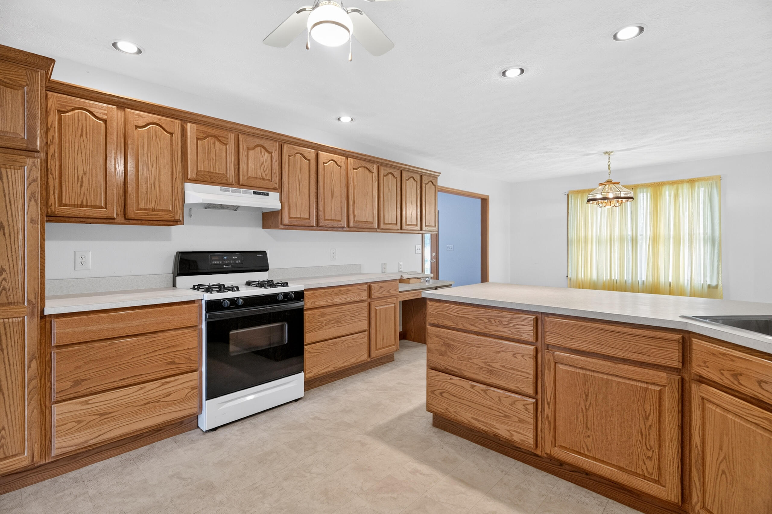 2444 Savanna, Sidney, Ohio 45365