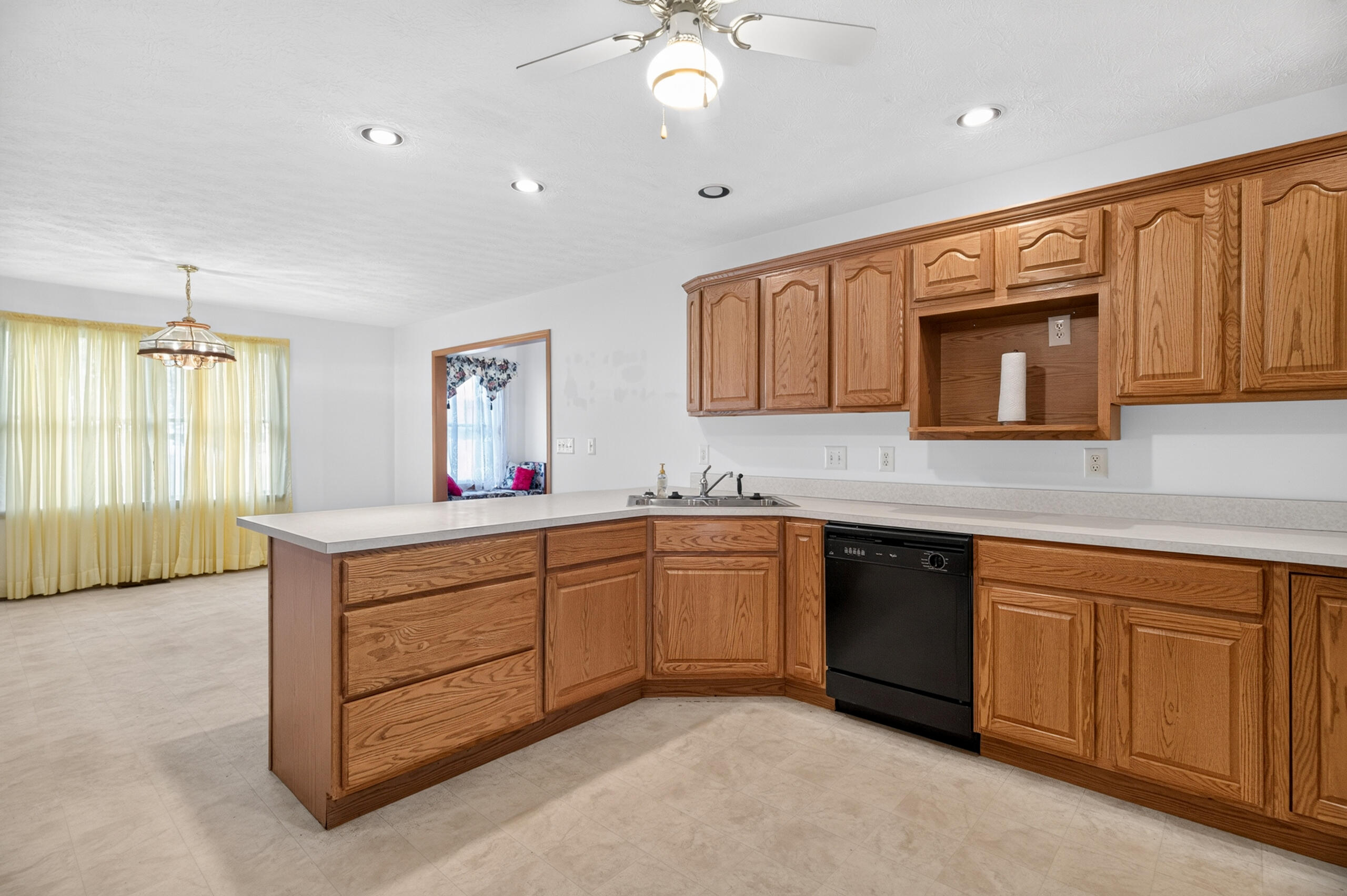 2444 Savanna, Sidney, Ohio 45365