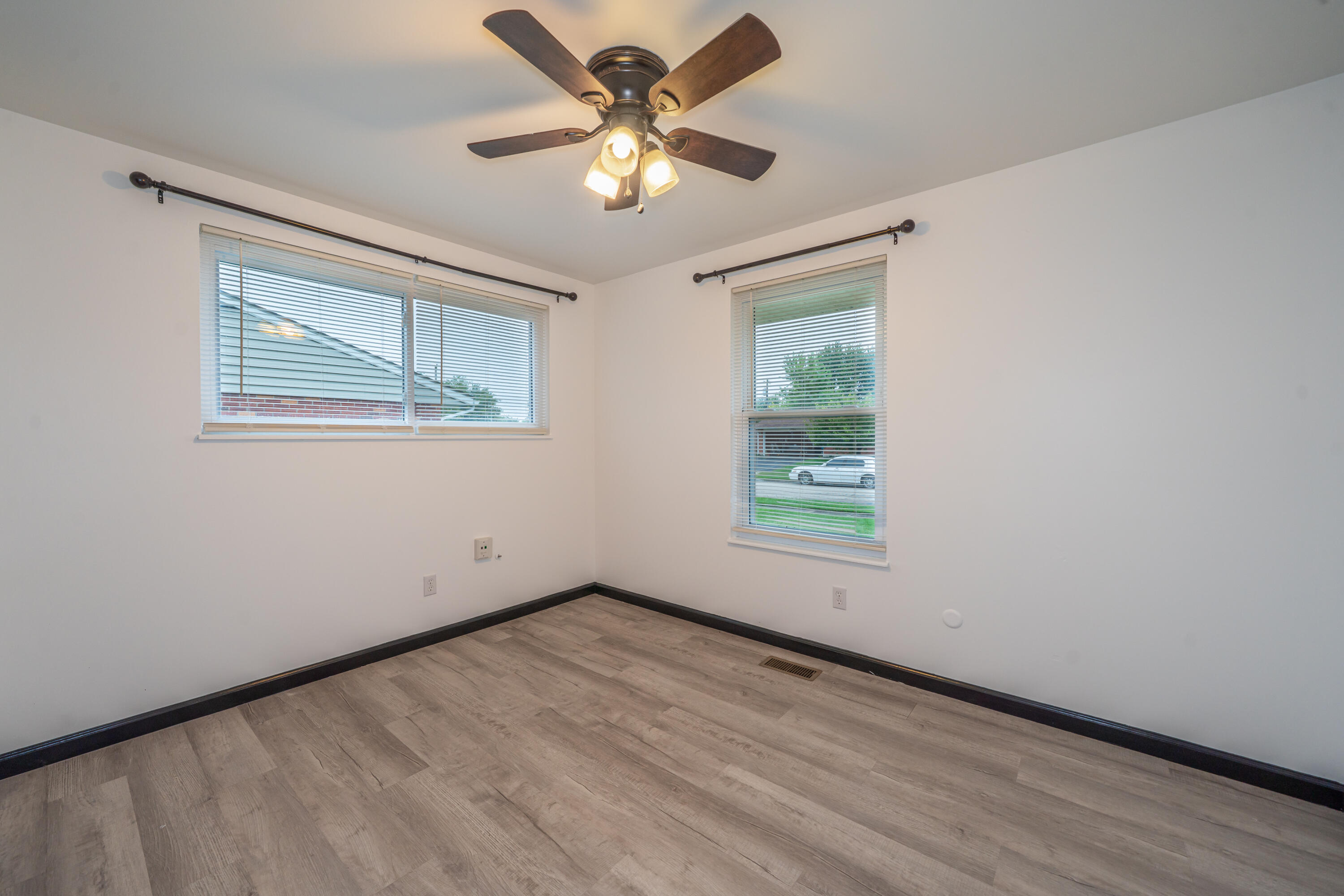 7701 Shepherdess, Huber Heights, Ohio 45424