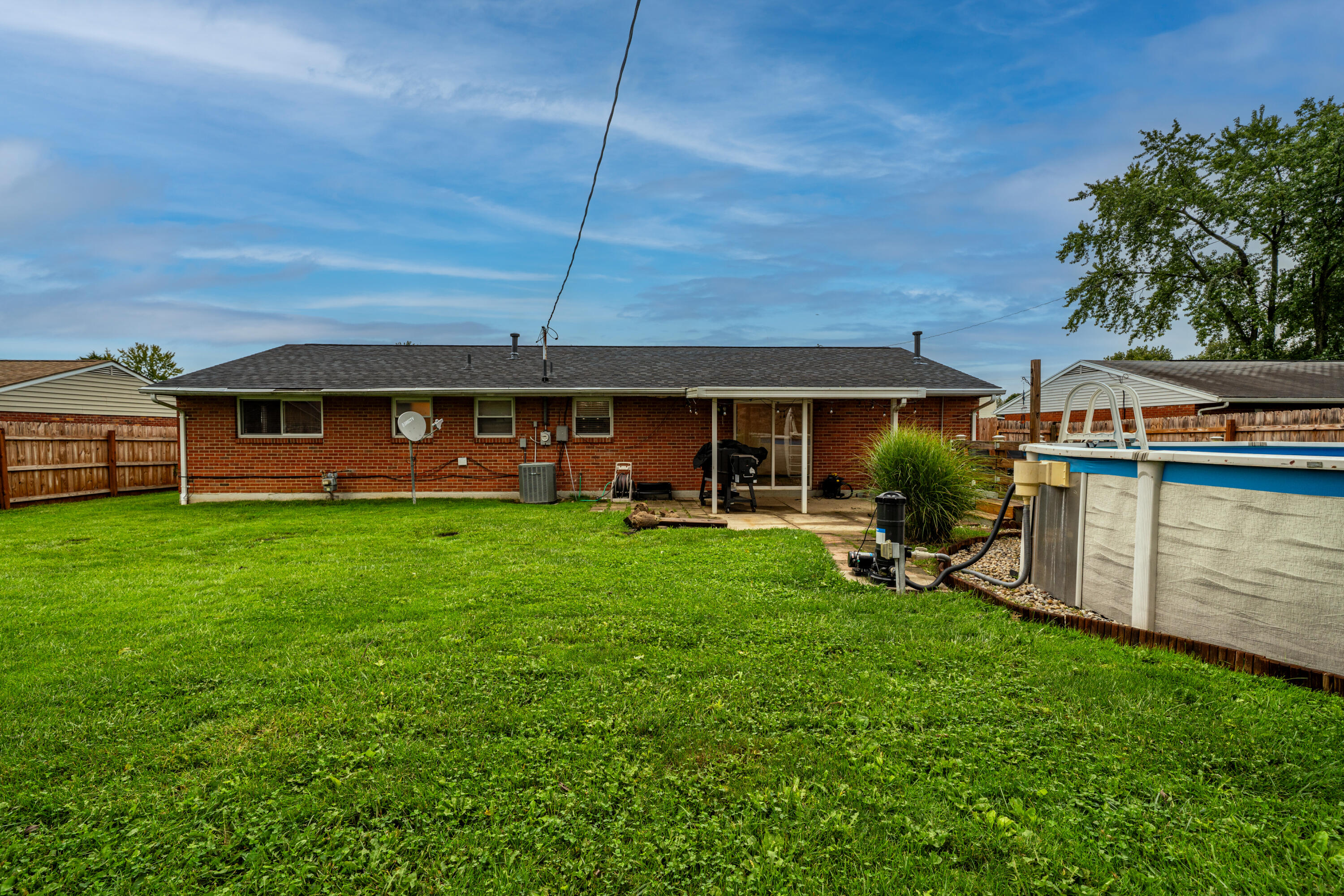 7701 Shepherdess, Huber Heights, Ohio 45424