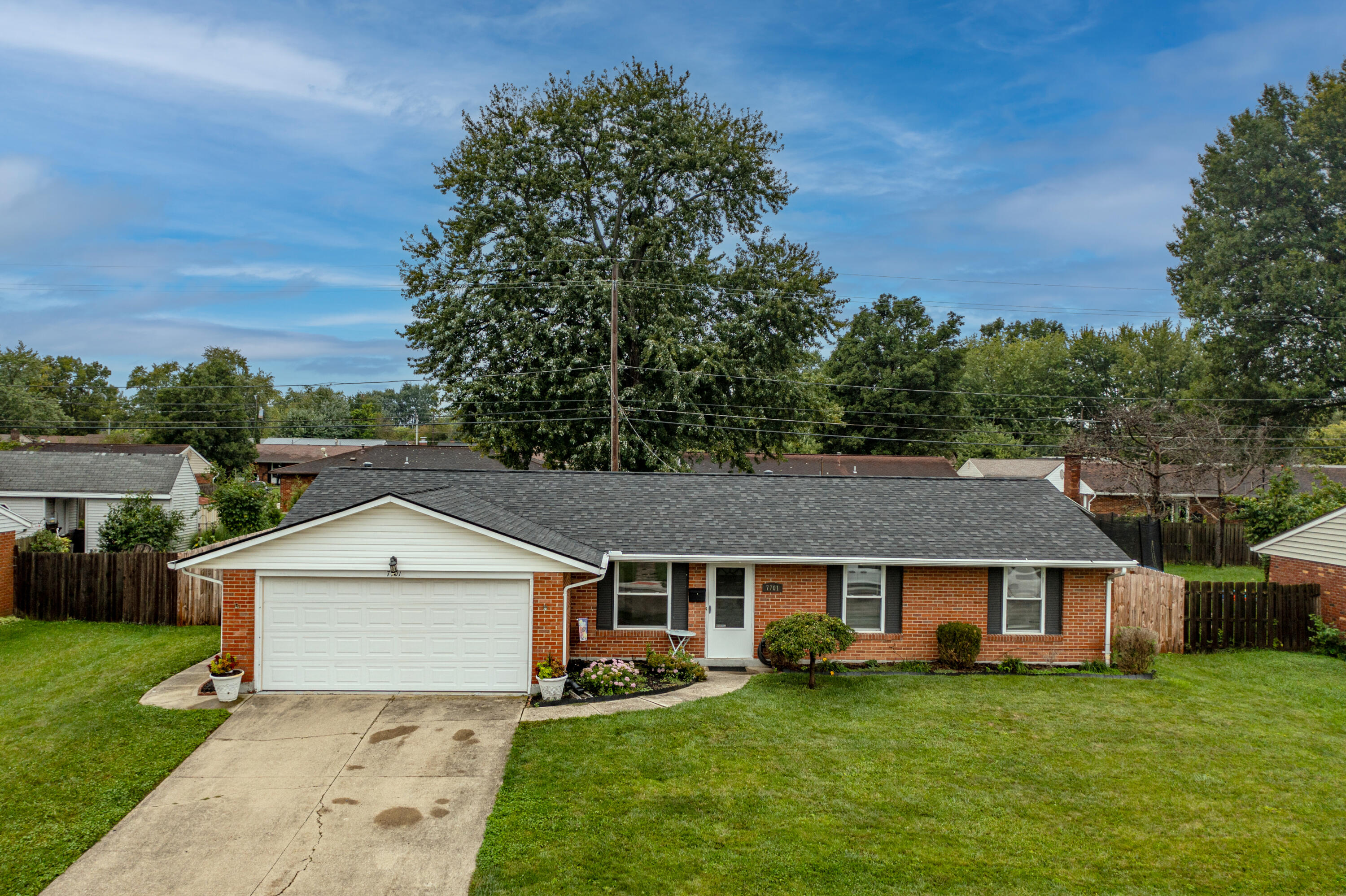 7701 Shepherdess, Huber Heights, Ohio 45424
