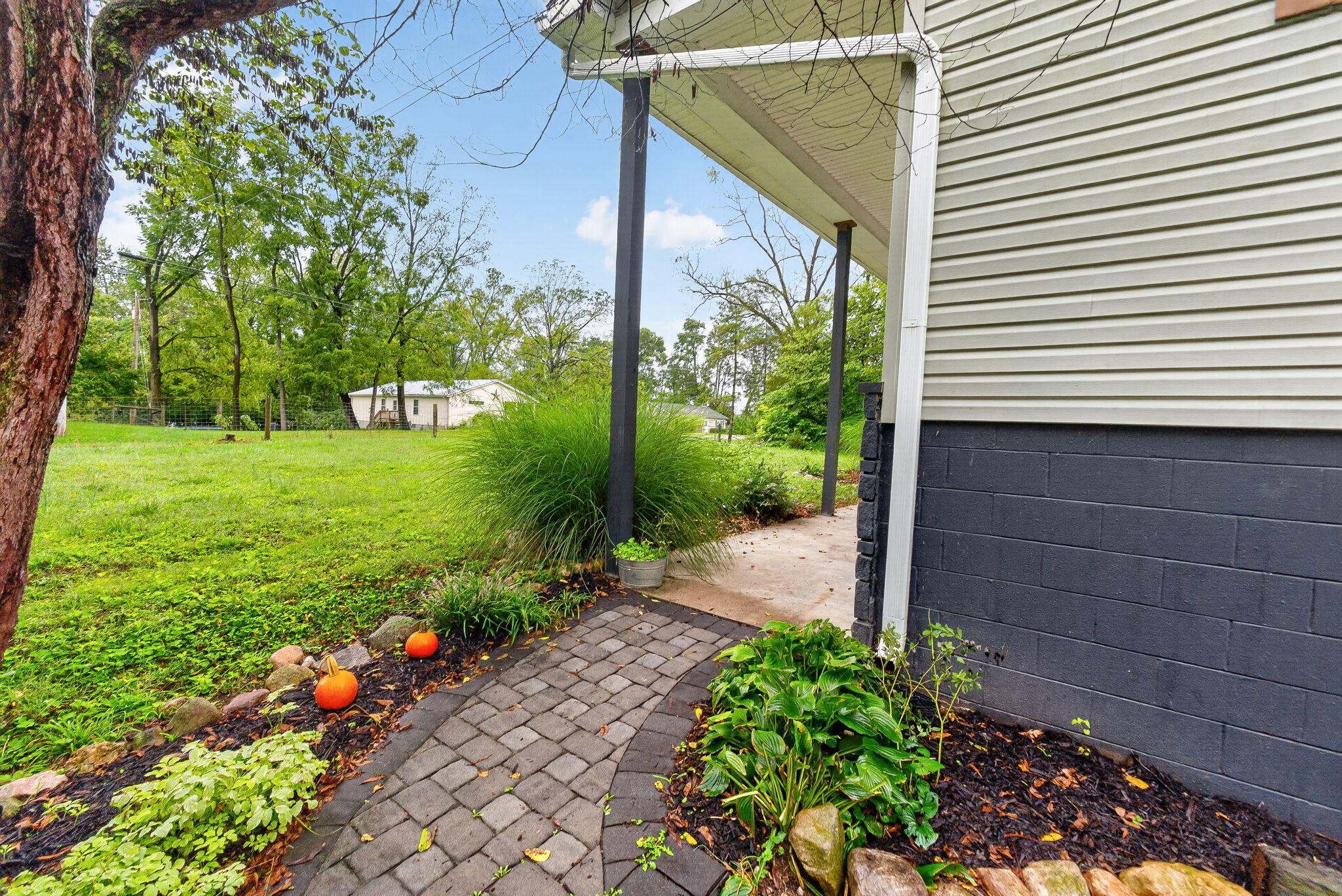 276 Dellinger, Urbana, Ohio 43078