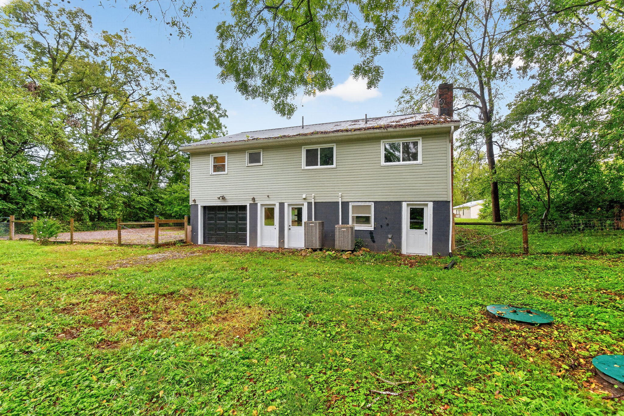 276 Dellinger, Urbana, Ohio 43078