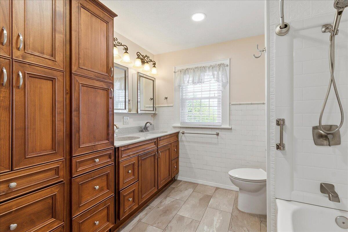 501 Madriver, Bellefontaine, Ohio 43311