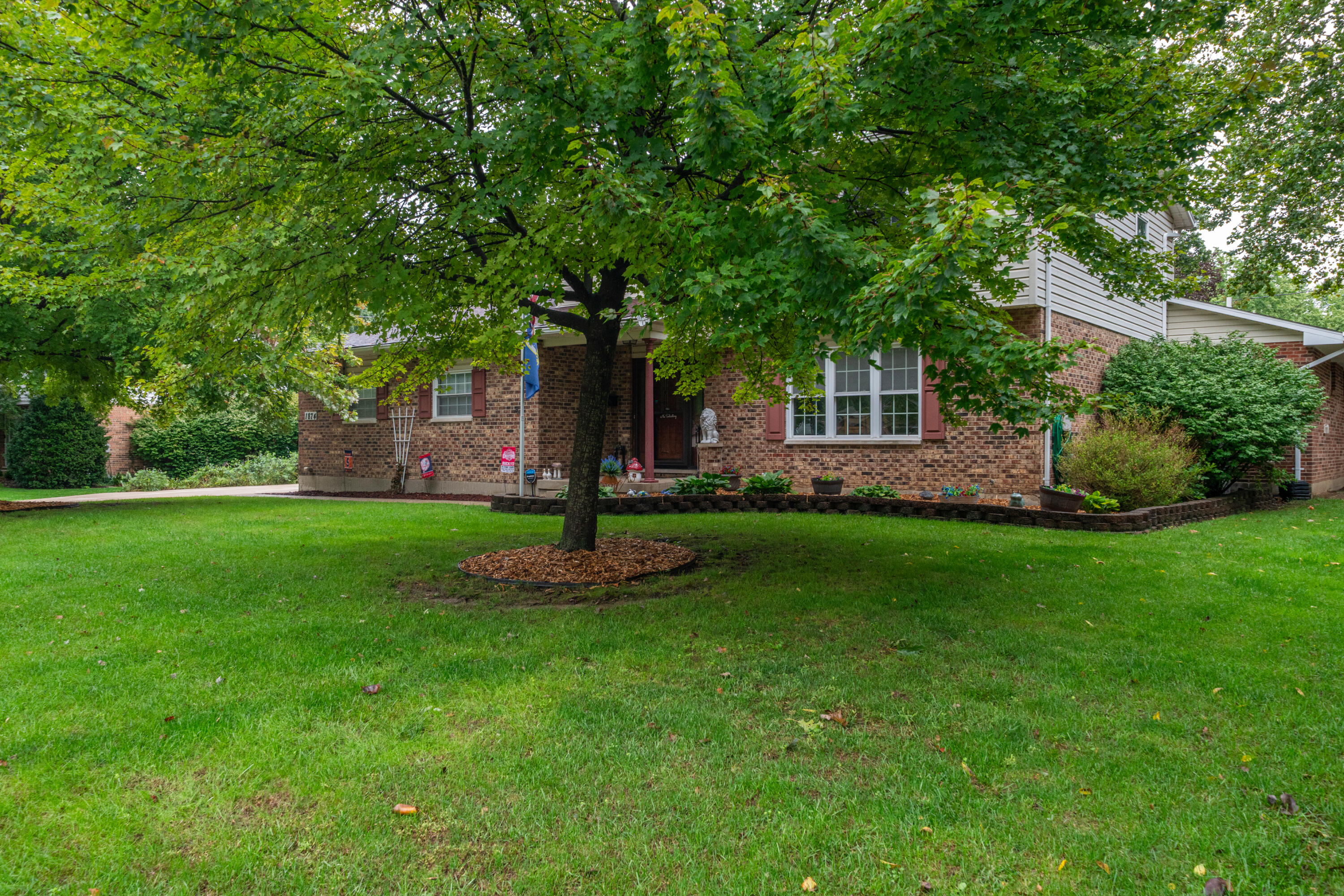 1874 Willowgreen, Beavercreek, Ohio 45432