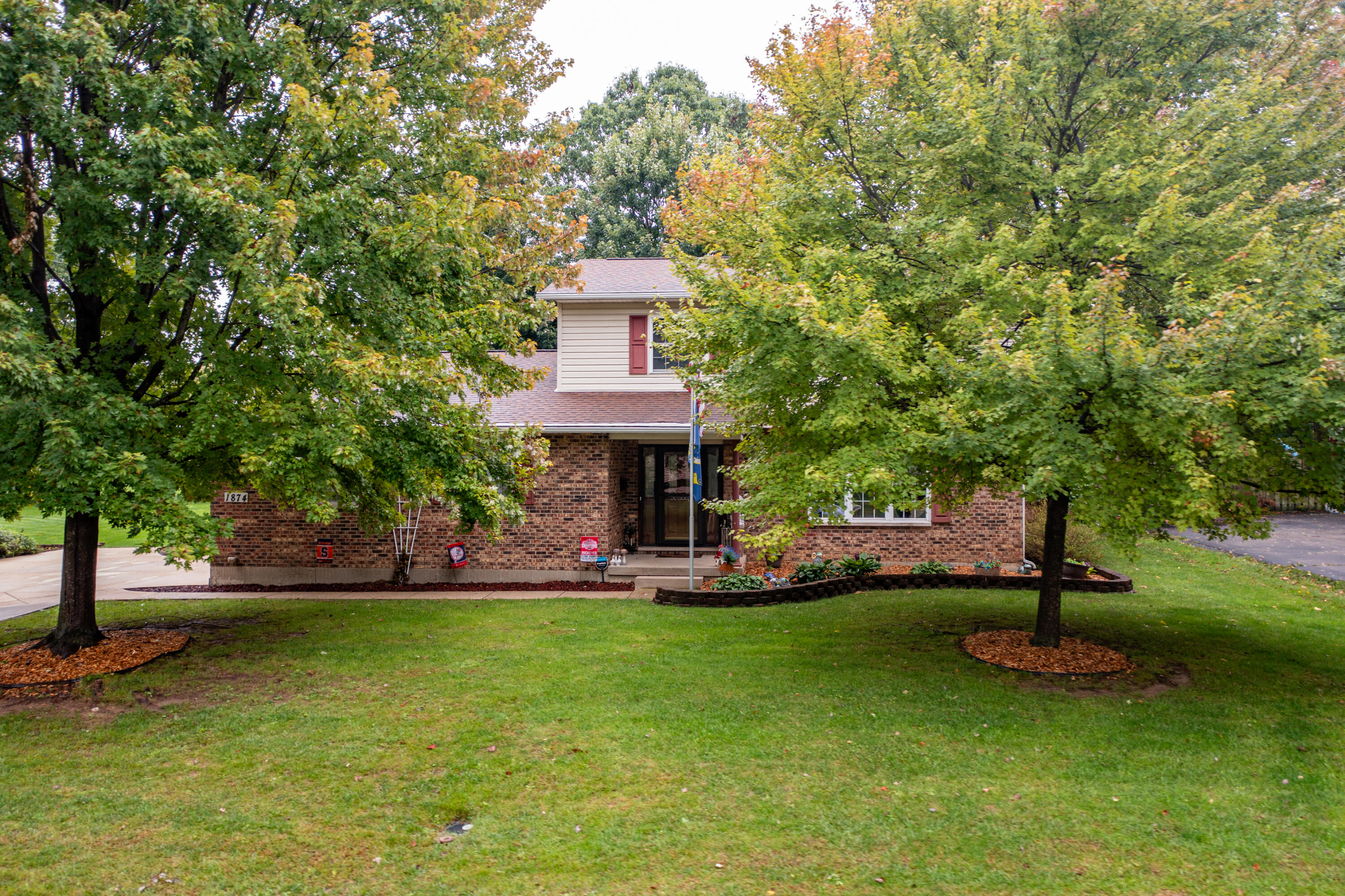 1874 Willowgreen, Beavercreek, Ohio 45432