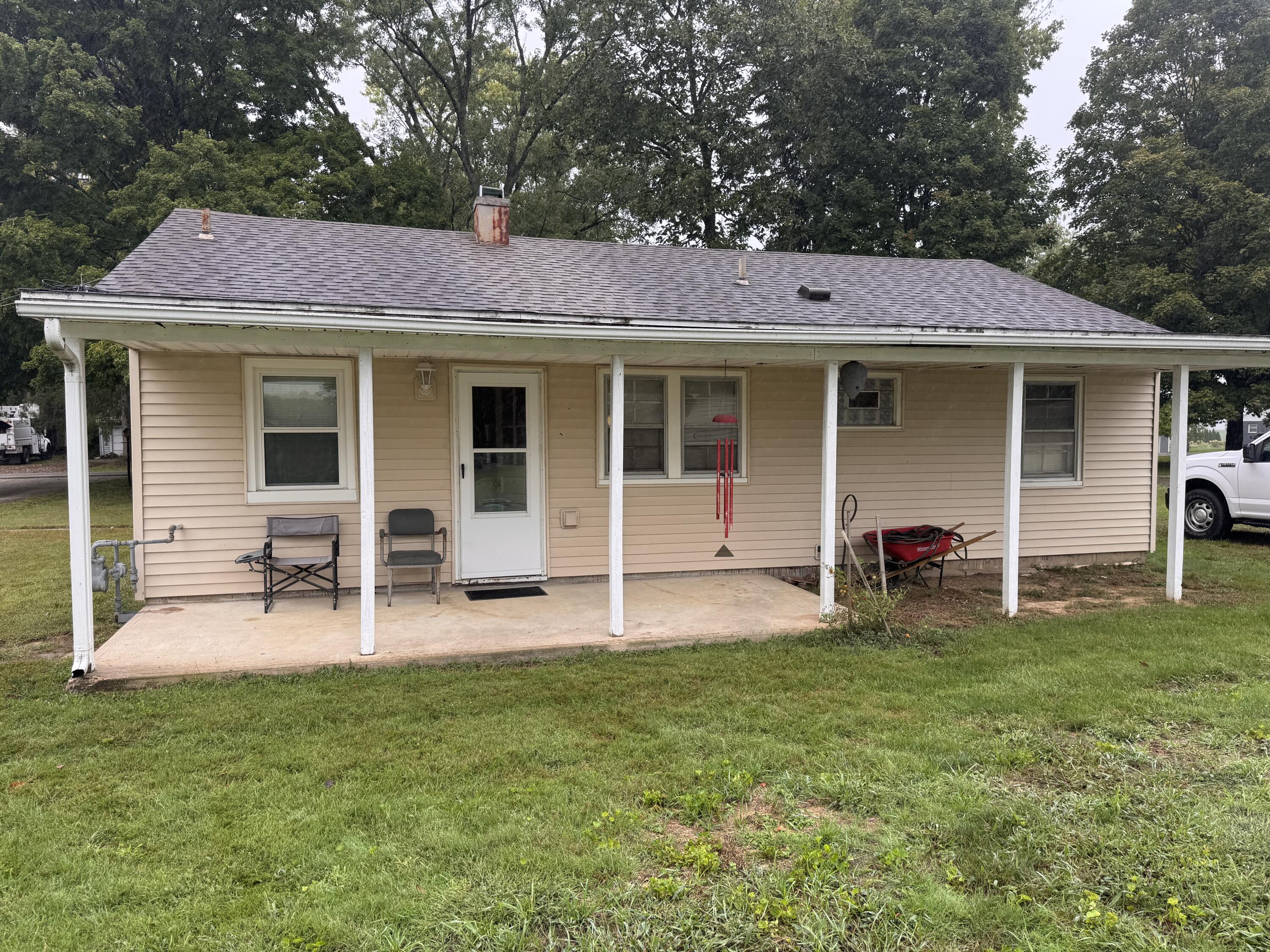 166 Ravenwood, Springfield, Ohio 45504