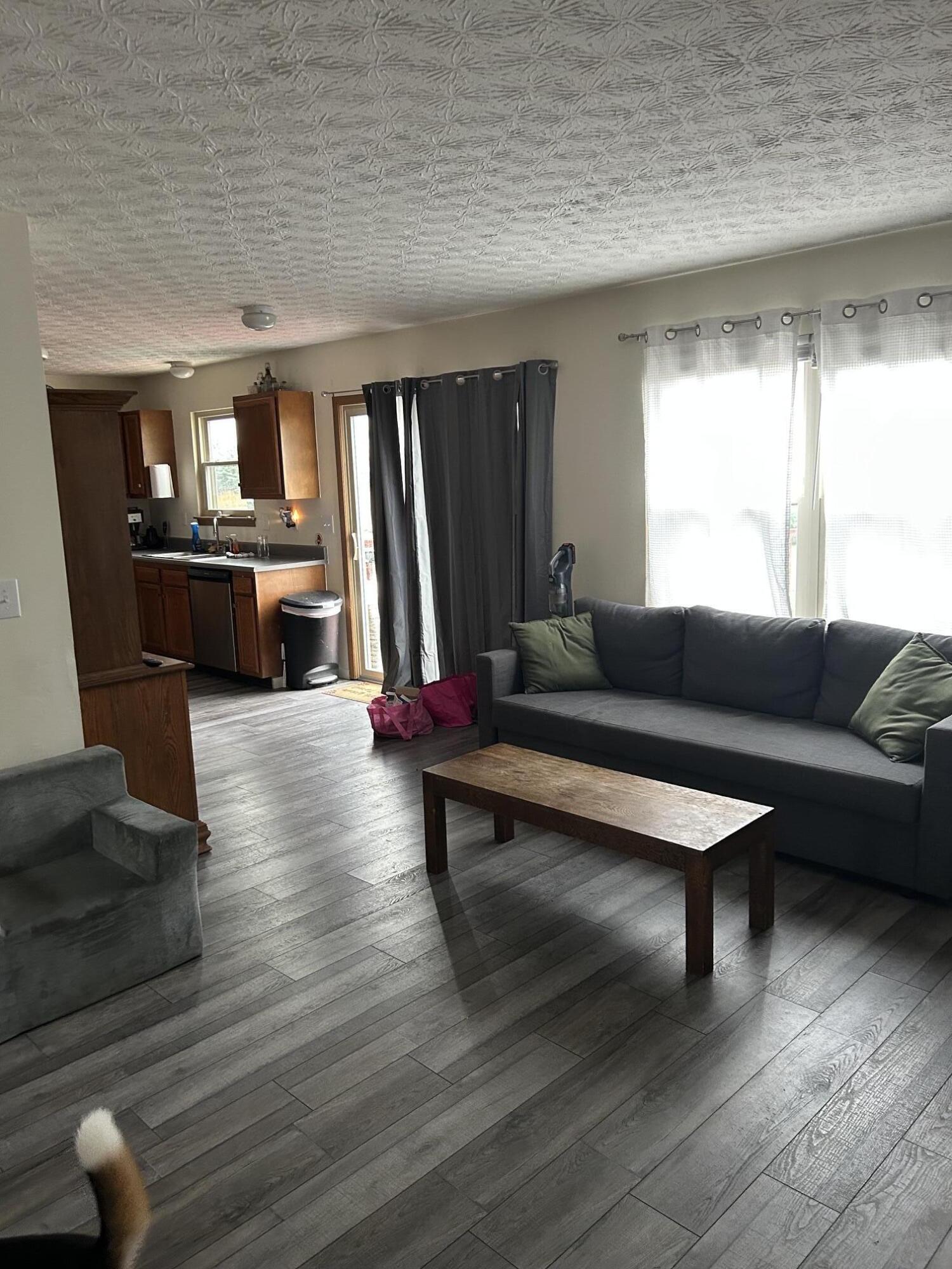 1065 Margate, London, Ohio 43140