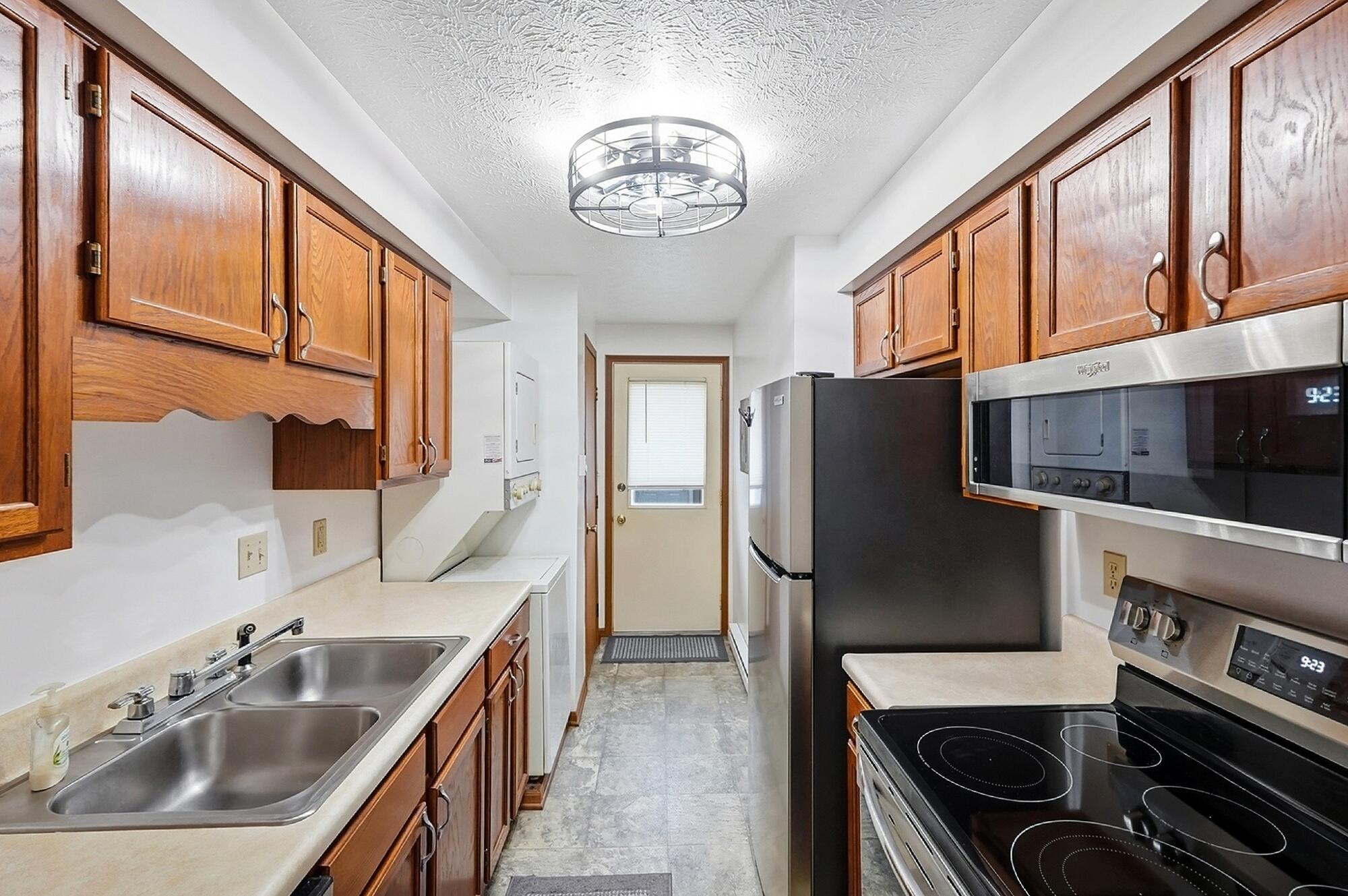 1035 Cheyenne, Springfield, Ohio 45503