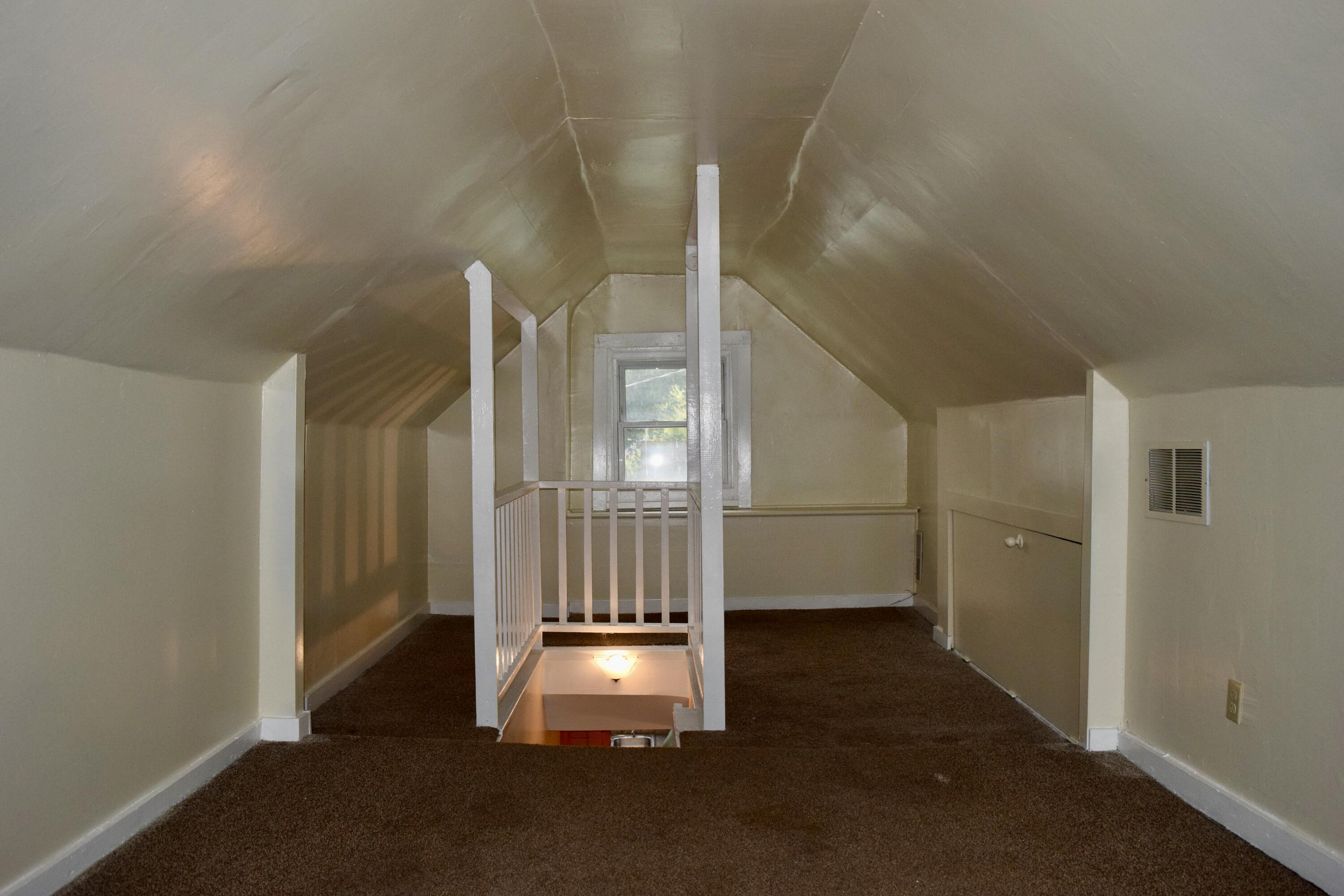 103 Pleasant, Mechanicsburg, Ohio 43044